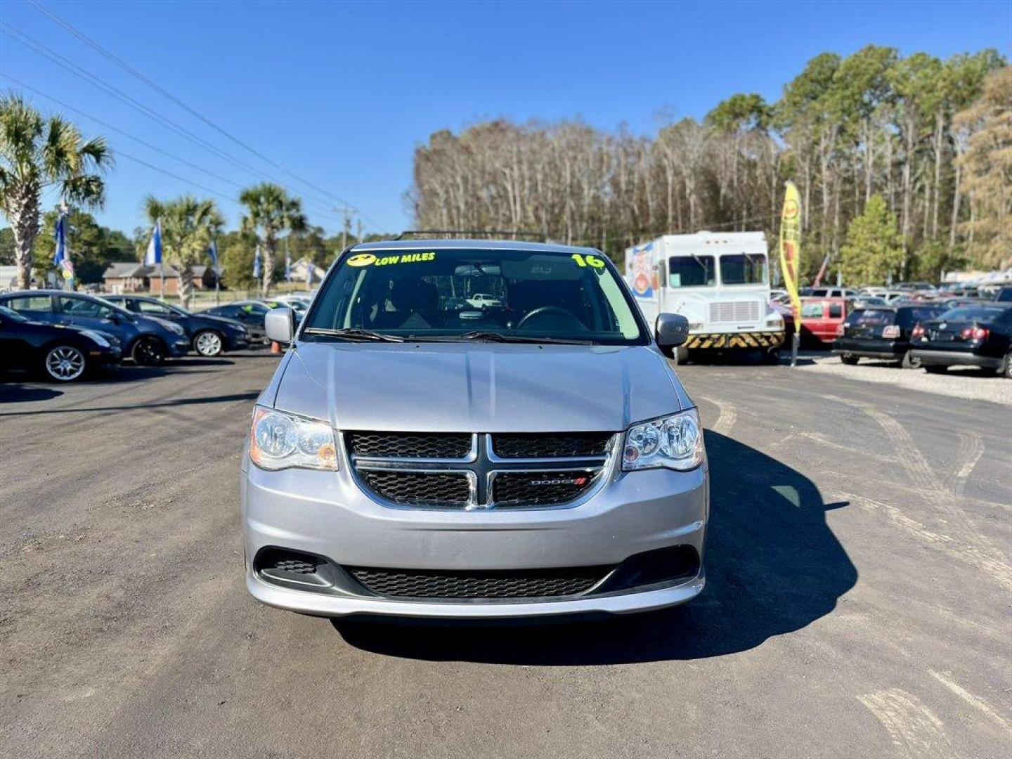 2016 Silver /Black Dodge Grand Caravan (2C4RDGCG8GR) with an 3.6l V6 MPI Dohc VVT Flex engine, Automatic transmission, located at 745 East Steele Rd., West Columbia, SC, 29170, (803) 755-9148, 33.927212, -81.148483 - Special Internet Price! 2016 Dodge Grand Caravan with AM/FM Radio, AUX port, Remote Keyless Entry, Cruise Control, Dual Zone Front Manual Air Conditioning, Cloth Interior, 2nd Row Bucket Seats, 2 Row Stow 'N Go, 60-40 Split-Bench 3rd Row Seats, Powered Liftgate, Powered Windows, Powered Door Locks, - Photo#7