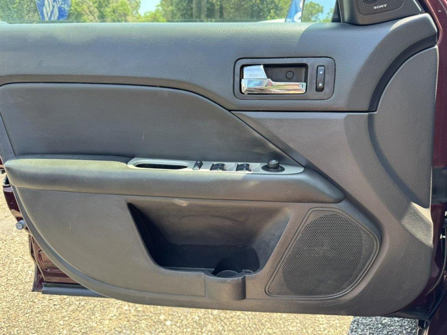 2012 Purple /Black Ford Fusion (3FAHP0JA1CR) with an 2.5l I-4 Smpi Dohc 2.5l engine, Automatic transmission, located at 745 East Steele Rd., West Columbia, SC, 29170, (803) 755-9148, 33.927212, -81.148483 - Special Internet Price! 2012 Ford Fusion with AM/FM radio, Cruise control, Backup camera, Sunroof, Leather interior, Powered front seats, Powered windows, Powered door locks, Plus more! - Photo#21