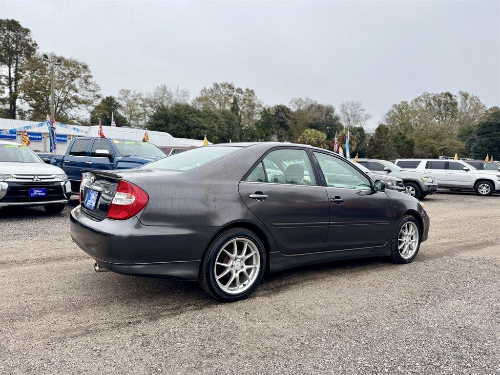 2003 Grey /Grey Toyota Camry (4T1BE32K43U) with an 2.4l I-4 EFI Dohc 2.4l engine, Automatic transmission, located at 745 East Steele Rd., West Columbia, SC, 29170, (803) 755-9148, 33.927212, -81.148483 - Special Internet Price! 2003 Toyota Camry LE - Photo#3