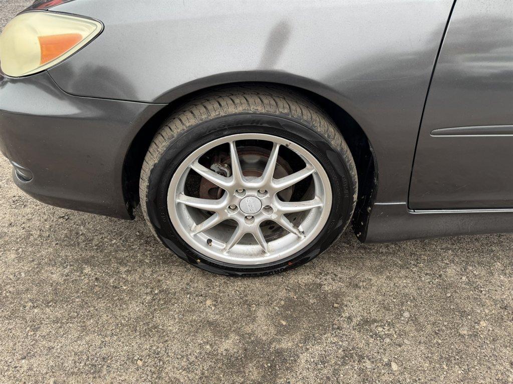 2003 Grey /Grey Toyota Camry (4T1BE32K43U) with an 2.4l I-4 EFI Dohc 2.4l engine, Automatic transmission, located at 745 East Steele Rd., West Columbia, SC, 29170, (803) 755-9148, 33.927212, -81.148483 - Special Internet Price! 2003 Toyota Camry LE - Photo#25