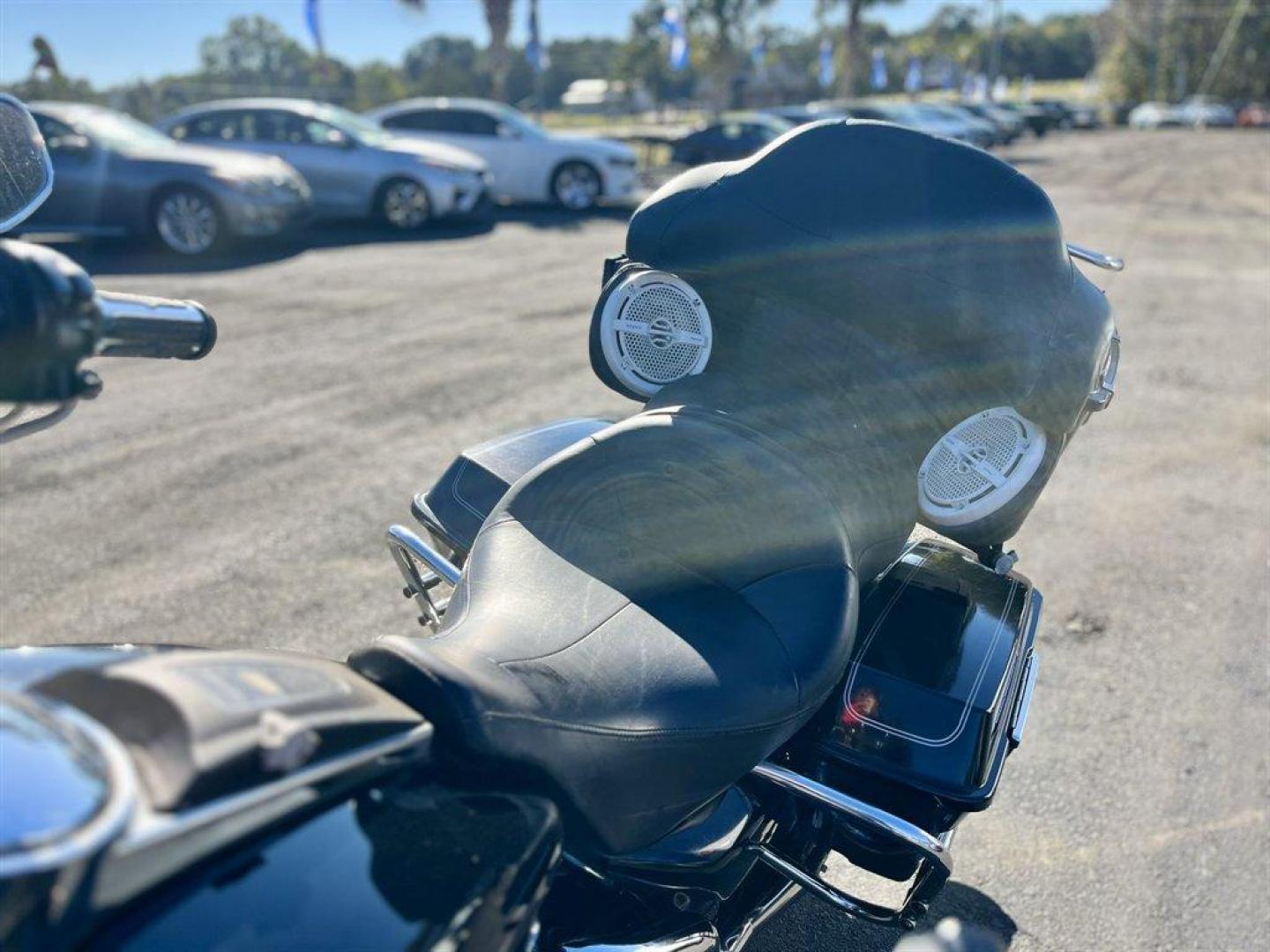 2007 Black Harley-Davidson Electra Glide (1HD1FC4127Y) , located at 745 East Steele Rd., West Columbia, SC, 29170, (803) 755-9148, 33.927212, -81.148483 - Photo#13