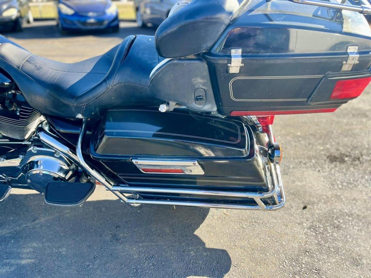 2007 Black Harley-Davidson Electra Glide (1HD1FC4127Y) , located at 745 East Steele Rd., West Columbia, SC, 29170, (803) 755-9148, 33.927212, -81.148483 - Photo#15