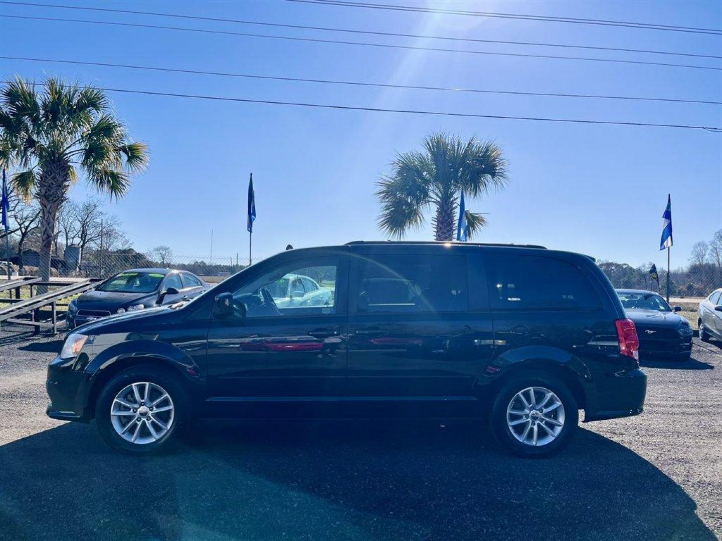 2016 Black /Black Dodge Grand Caravan (2C4RDGCGXGR) with an 3.6l V6 MPI Dohc VVT Flex engine, Automatic transmission, located at 745 East Steele Rd., West Columbia, SC, 29170, (803) 755-9148, 33.927212, -81.148483 - Special Internet Price! 2016 Dodge Grand Caravan - Photo#1