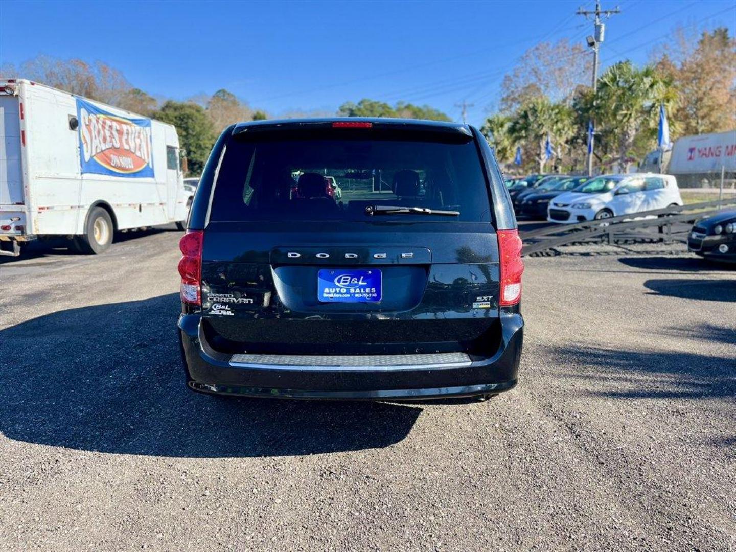 2016 Black /Black Dodge Grand Caravan (2C4RDGCGXGR) with an 3.6l V6 MPI Dohc VVT Flex engine, Automatic transmission, located at 745 East Steele Rd., West Columbia, SC, 29170, (803) 755-9148, 33.927212, -81.148483 - Special Internet Price! 2016 Dodge Grand Caravan - Photo#3