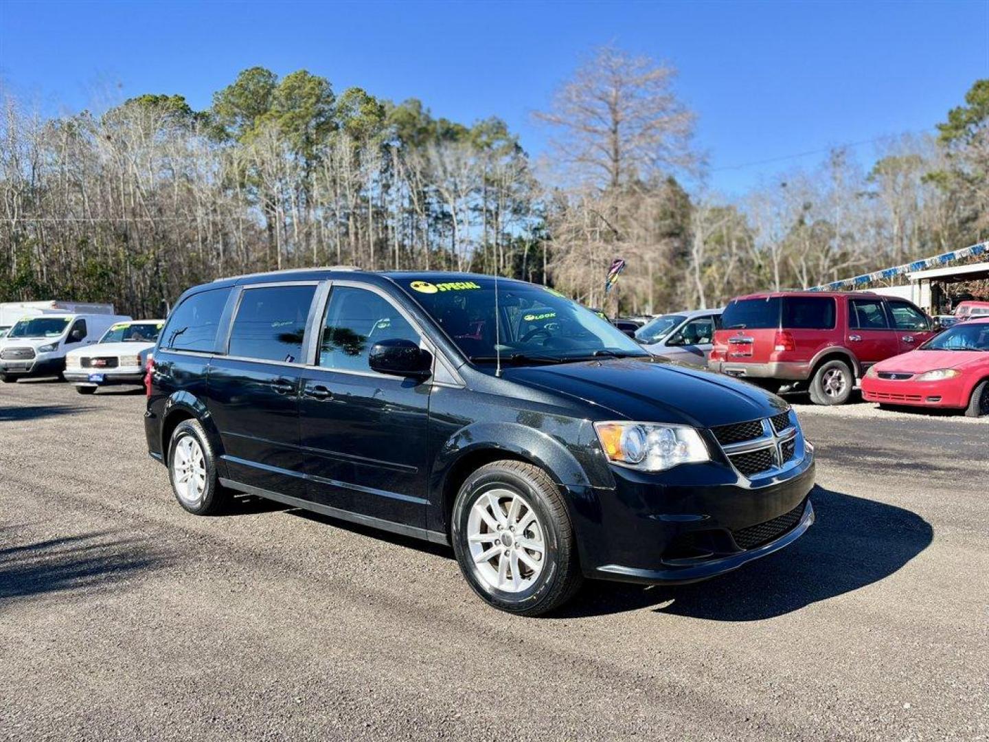 2016 Black /Black Dodge Grand Caravan (2C4RDGCGXGR) with an 3.6l V6 MPI Dohc VVT Flex engine, Automatic transmission, located at 745 East Steele Rd., West Columbia, SC, 29170, (803) 755-9148, 33.927212, -81.148483 - Special Internet Price! 2016 Dodge Grand Caravan - Photo#6