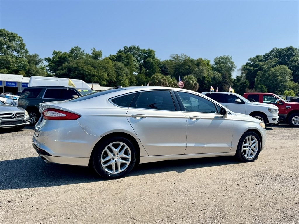 2014 Silver /Tan Ford Fusion (3FA6P0HDXER) with an 1.5l I-4 DI Dohc Ecoboost engine, Automatic transmission, located at 745 East Steele Rd., West Columbia, SC, 29170, (803) 755-9148, 33.927212, -81.148483- Photo#3