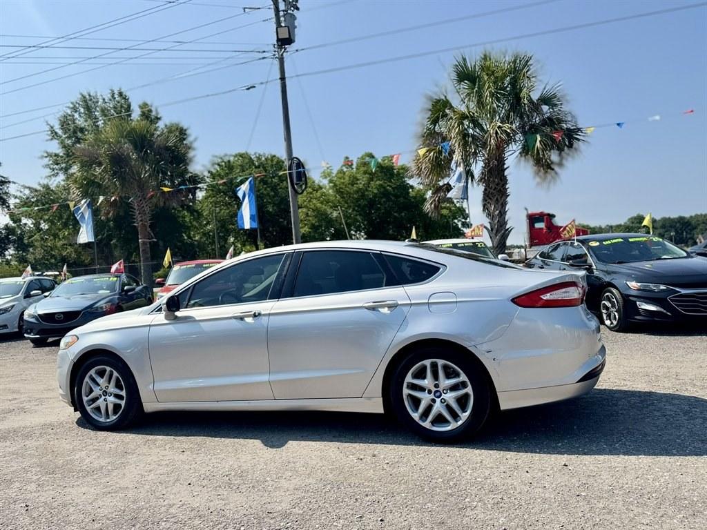 2014 Silver /Tan Ford Fusion (3FA6P0HDXER) with an 1.5l I-4 DI Dohc Ecoboost engine, Automatic transmission, located at 745 East Steele Rd., West Columbia, SC, 29170, (803) 755-9148, 33.927212, -81.148483- Photo#5