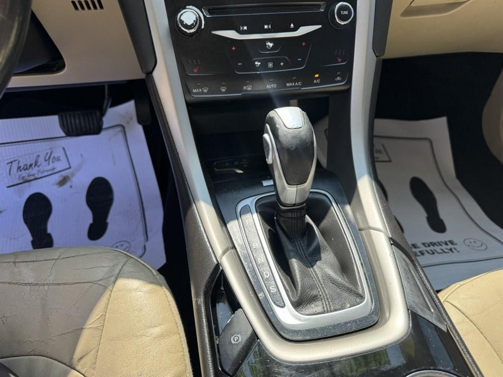 2014 Silver /Tan Ford Fusion (3FA6P0HDXER) with an 1.5l I-4 DI Dohc Ecoboost engine, Automatic transmission, located at 745 East Steele Rd., West Columbia, SC, 29170, (803) 755-9148, 33.927212, -81.148483- Photo#14