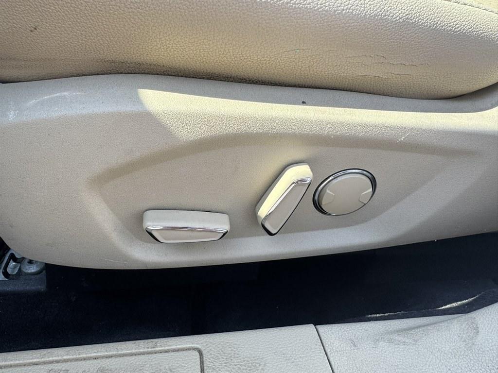 2014 Silver /Tan Ford Fusion (3FA6P0HDXER) with an 1.5l I-4 DI Dohc Ecoboost engine, Automatic transmission, located at 745 East Steele Rd., West Columbia, SC, 29170, (803) 755-9148, 33.927212, -81.148483- Photo#19