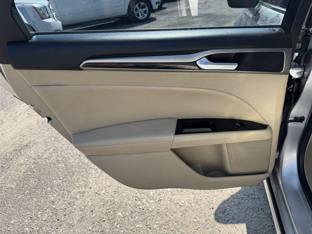 2014 Silver /Tan Ford Fusion (3FA6P0HDXER) with an 1.5l I-4 DI Dohc Ecoboost engine, Automatic transmission, located at 745 East Steele Rd., West Columbia, SC, 29170, (803) 755-9148, 33.927212, -81.148483- Photo#20