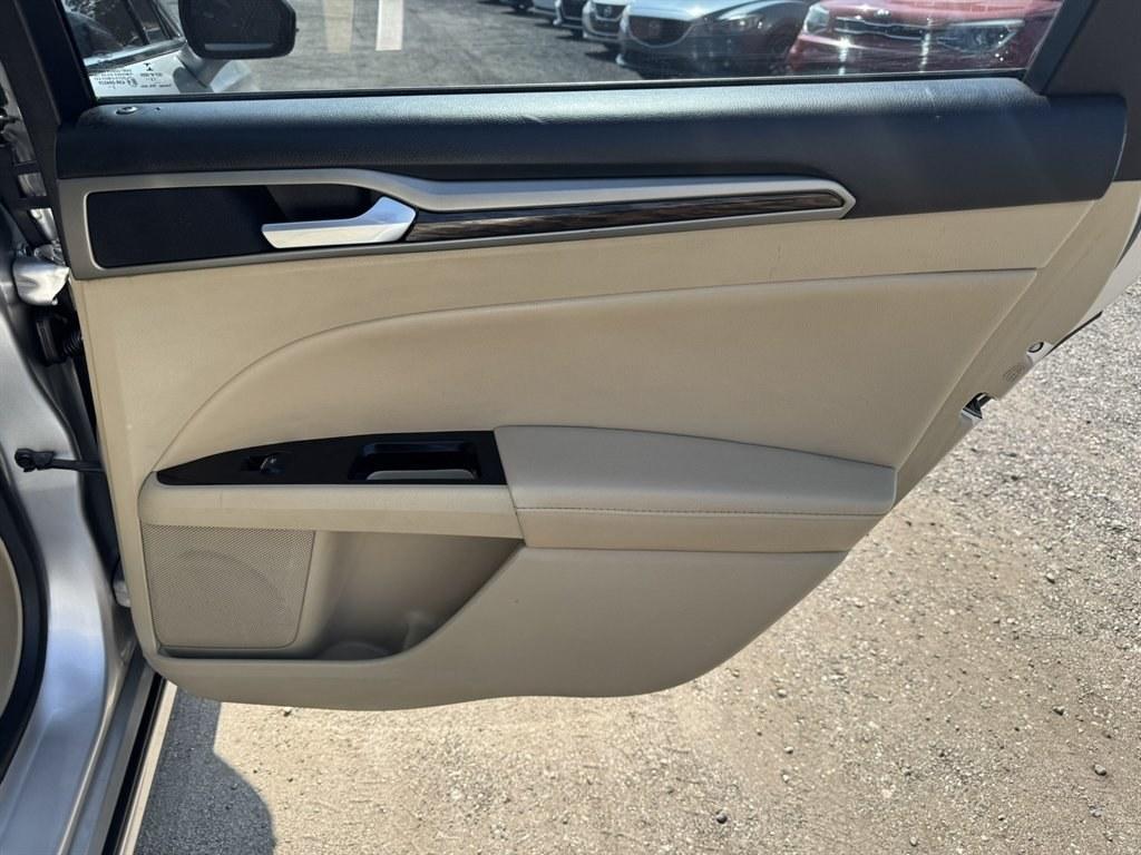 2014 Silver /Tan Ford Fusion (3FA6P0HDXER) with an 1.5l I-4 DI Dohc Ecoboost engine, Automatic transmission, located at 745 East Steele Rd., West Columbia, SC, 29170, (803) 755-9148, 33.927212, -81.148483- Photo#22