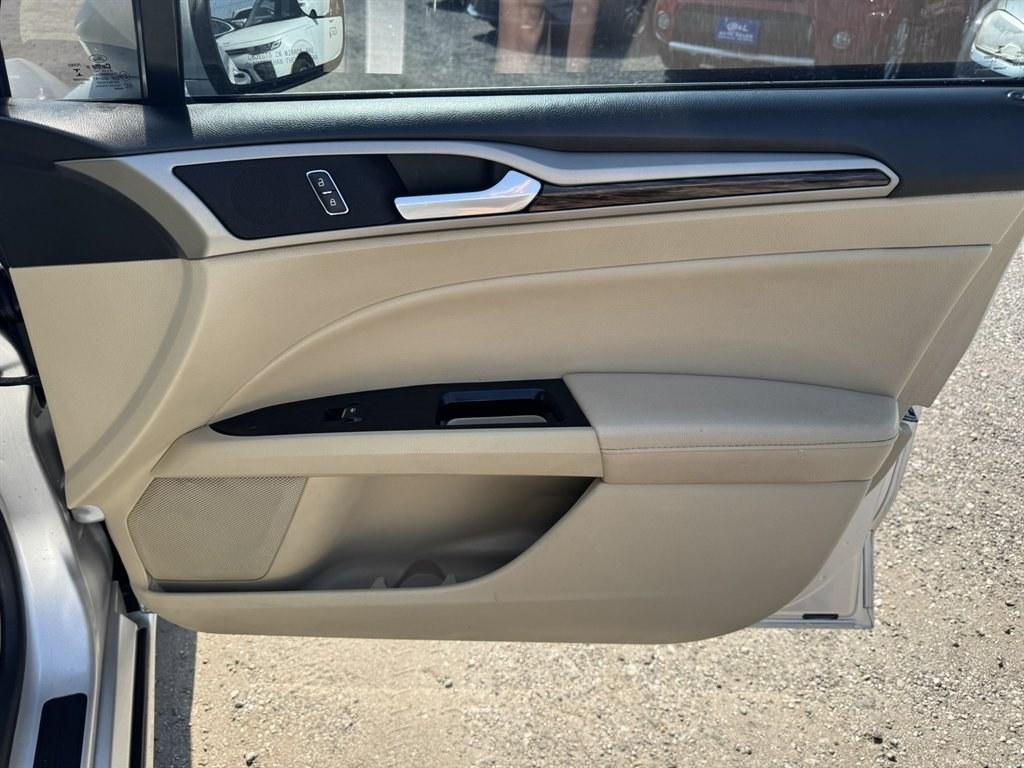 2014 Silver /Tan Ford Fusion (3FA6P0HDXER) with an 1.5l I-4 DI Dohc Ecoboost engine, Automatic transmission, located at 745 East Steele Rd., West Columbia, SC, 29170, (803) 755-9148, 33.927212, -81.148483- Photo#24