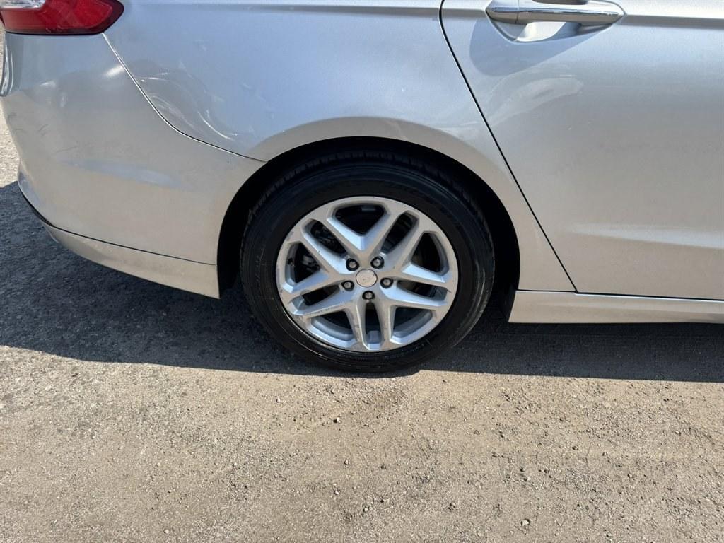 2014 Silver /Tan Ford Fusion (3FA6P0HDXER) with an 1.5l I-4 DI Dohc Ecoboost engine, Automatic transmission, located at 745 East Steele Rd., West Columbia, SC, 29170, (803) 755-9148, 33.927212, -81.148483- Photo#28