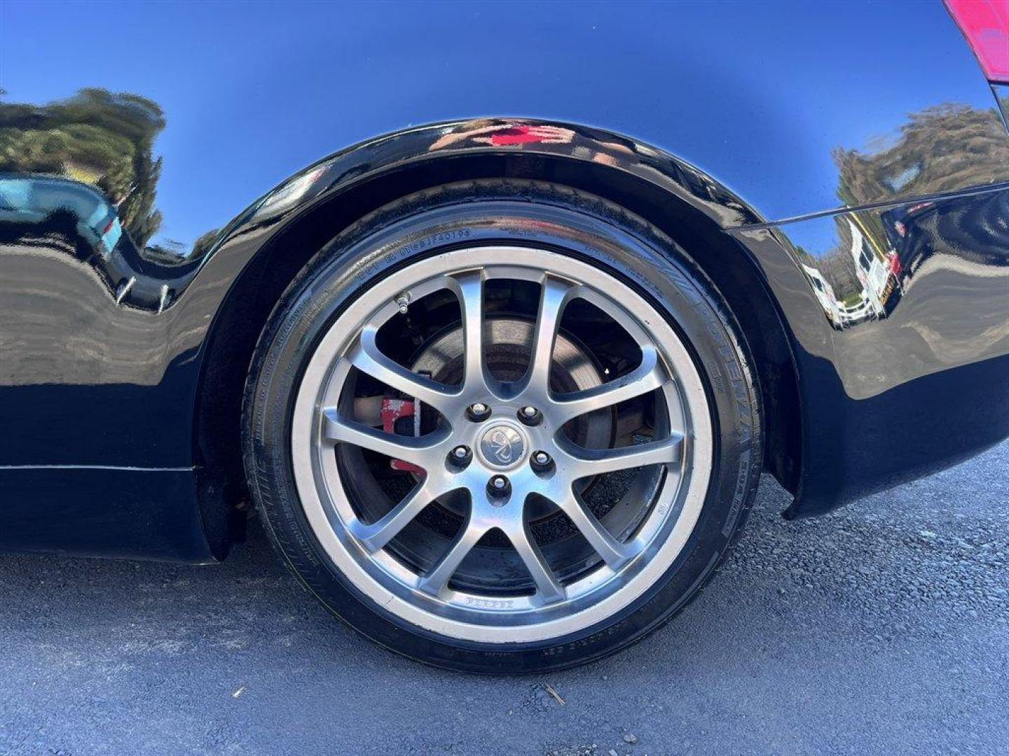 2006 Black /Grey Infiniti G35 (JNKCV54E66M) with an 3.5l V6 Dohc 3.5l engine, 6 Speed Manual transmission, located at 745 East Steele Rd., West Columbia, SC, 29170, (803) 755-9148, 33.927212, -81.148483 - Special Internet Price! 2006 Infiniti G35 with AM/FM stereo, 5-speed transmission, Leather interior, Sunroof, Keyless entry, Powered windows, Powered door locks, Plus more! - Photo#29