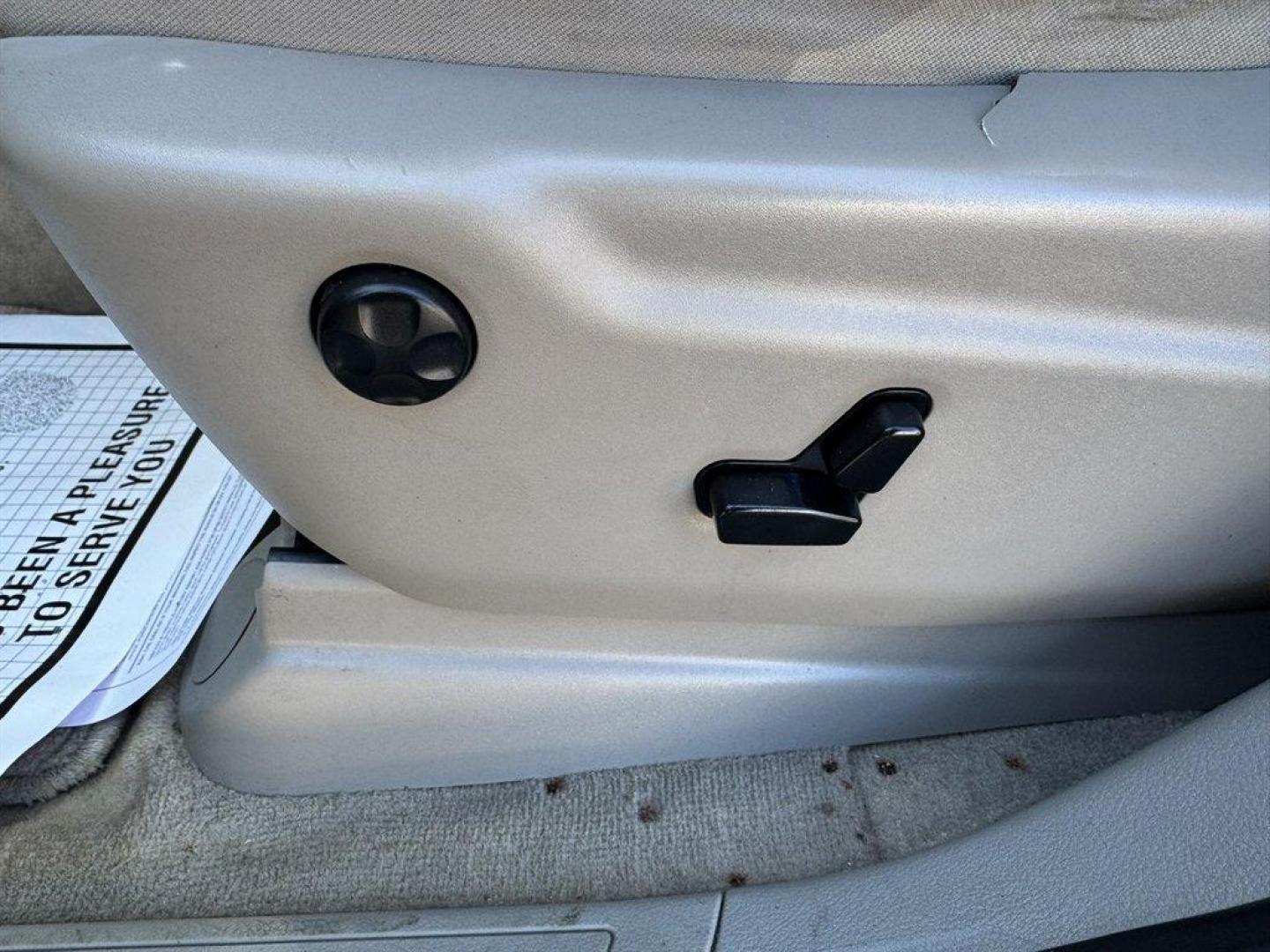 2012 Grey /Grey Jeep Grand Cherokee (1C4RJEAGXCC) with an 3.6l V6 MPI Dohc VVT Flex engine, Automatic transmission, located at 745 East Steele Rd., West Columbia, SC, 29170, (803) 755-9148, 33.927212, -81.148483 - Special Internet Price! 2012 Jeep Grand Cherokee - Photo#19