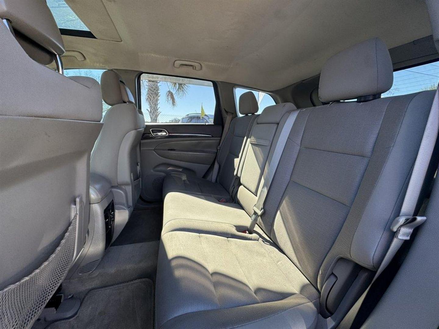 2012 Grey /Grey Jeep Grand Cherokee (1C4RJEAGXCC) with an 3.6l V6 MPI Dohc VVT Flex engine, Automatic transmission, located at 745 East Steele Rd., West Columbia, SC, 29170, (803) 755-9148, 33.927212, -81.148483 - Special Internet Price! 2012 Jeep Grand Cherokee - Photo#21