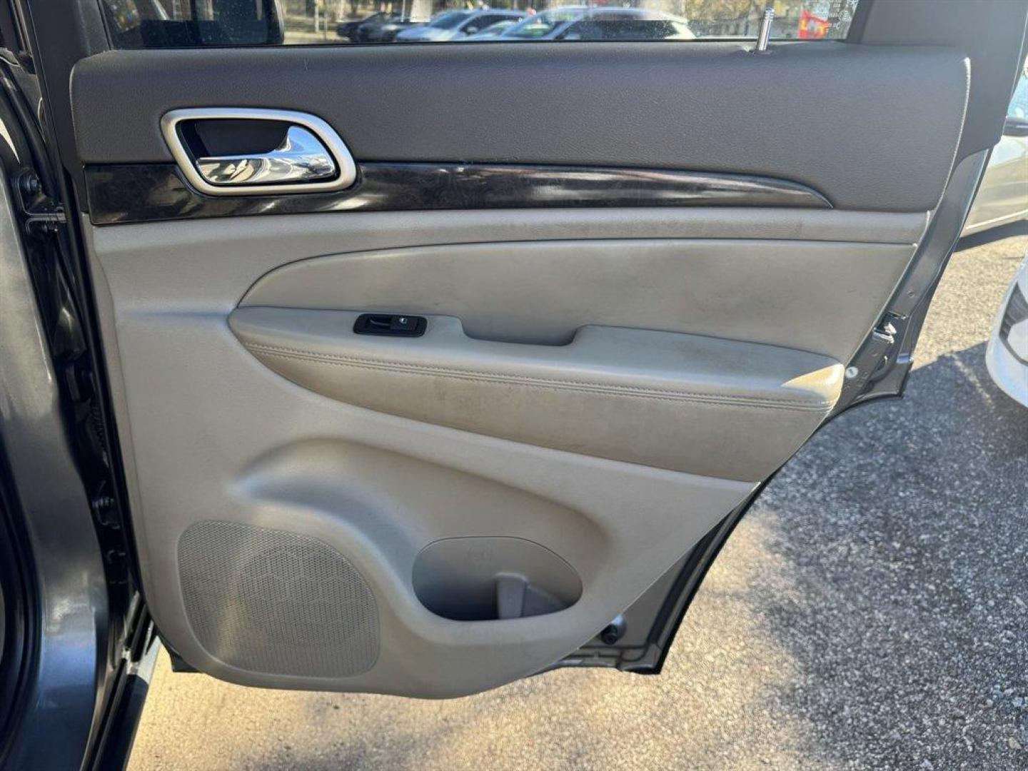 2012 Grey /Grey Jeep Grand Cherokee (1C4RJEAGXCC) with an 3.6l V6 MPI Dohc VVT Flex engine, Automatic transmission, located at 745 East Steele Rd., West Columbia, SC, 29170, (803) 755-9148, 33.927212, -81.148483 - Special Internet Price! 2012 Jeep Grand Cherokee - Photo#22