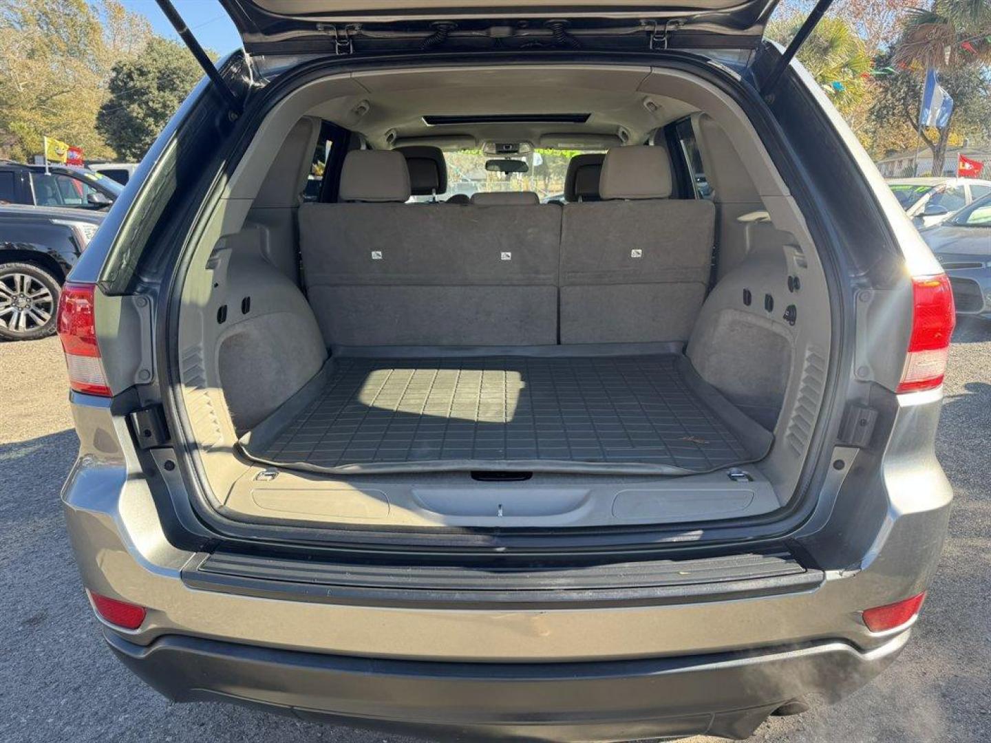 2012 Grey /Grey Jeep Grand Cherokee (1C4RJEAGXCC) with an 3.6l V6 MPI Dohc VVT Flex engine, Automatic transmission, located at 745 East Steele Rd., West Columbia, SC, 29170, (803) 755-9148, 33.927212, -81.148483 - Special Internet Price! 2012 Jeep Grand Cherokee - Photo#26
