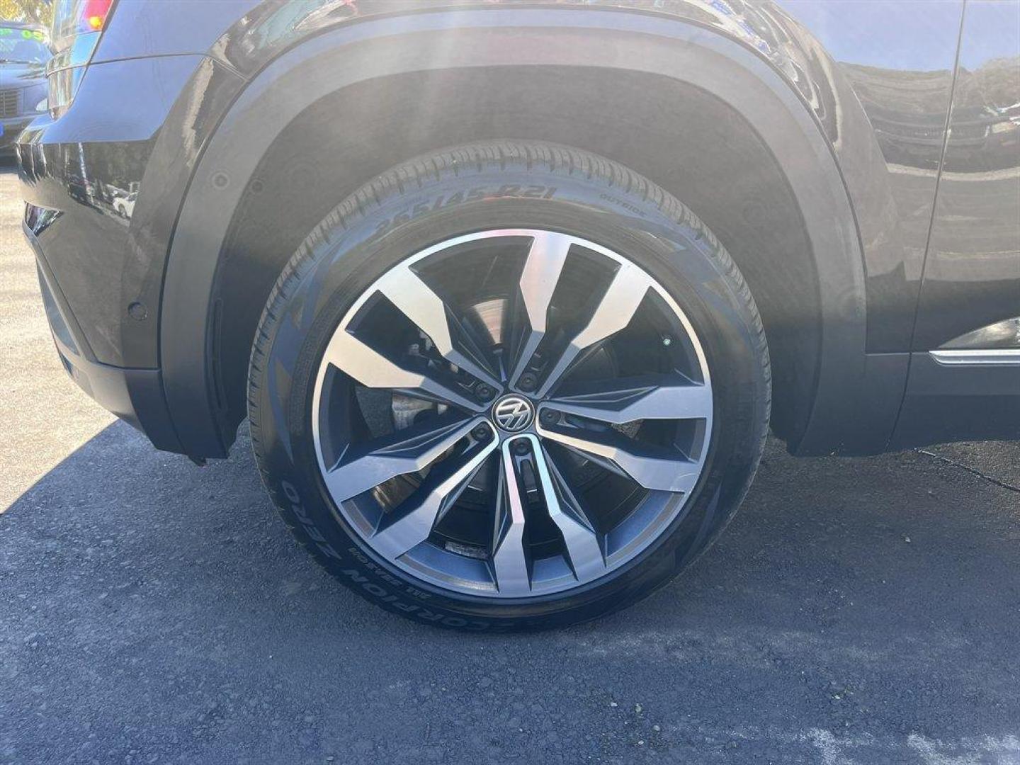 2019 Black /Brown Volkswagen Atlas (1V2NR2CA7KC) with an 3.6l V6 FSI Dohc 3.6l engine, Automatic transmission, located at 745 East Steele Rd., West Columbia, SC, 29170, (803) 755-9148, 33.927212, -81.148483 - Special Internet Price! 2019 Volkswagen Atlas With AM/FM/HD Radio, Bluetooth Connectivity, Discover Media 8.0 Touchscreen, Navigation, Backup Camera, Cruise Control, Dual Zone Front Automatic Air Conditioning, Remote Keyless Entry, Leather Interior, Third Row Seating, Power Liftgate, Powered Windows - Photo#53