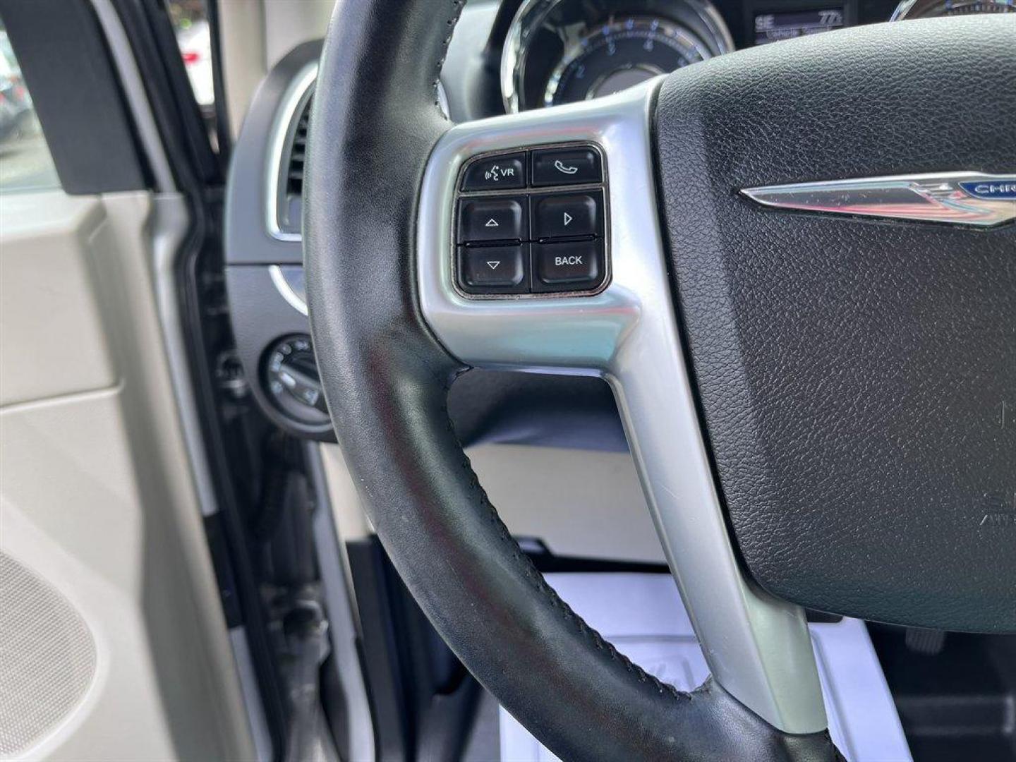 2013 Silver /Black Chrysler Town and Country (2C4RC1BG8DR) with an 3.6l V6 MPI Dohc VVT Flex engine, Automatic transmission, located at 745 East Steele Rd., West Columbia, SC, 29170, (803) 755-9148, 33.927212, -81.148483 - Special Internet Price! 2013 Chrysler Town and Country with AM/FM stereo, Backup camera, Uconnect, Automatic air conditioning, Cruise control, Leather interior, 2nd row overhead 9 VGA video screen, 3rd row 60/40 fold-in-floor bench seat, 2nd row Stow N' Go buckets, Power sliding rear doors, Powered - Photo#10