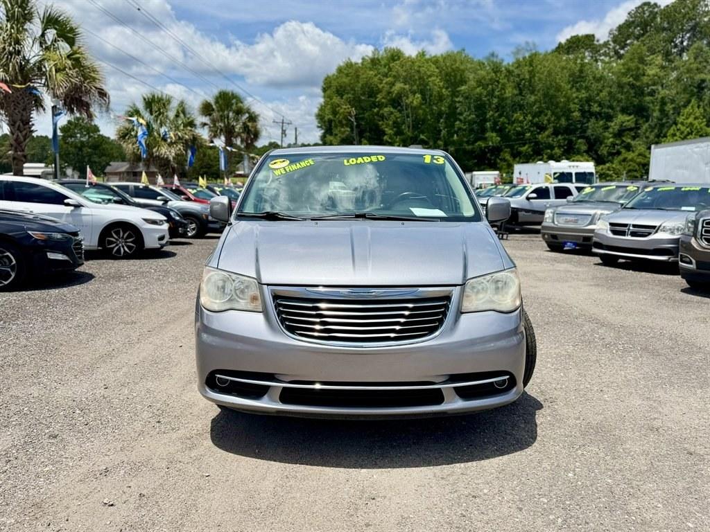 2013 Silver /Black Chrysler Town and Country (2C4RC1BG8DR) with an 3.6l V6 MPI Dohc VVT Flex engine, Automatic transmission, located at 745 East Steele Rd., West Columbia, SC, 29170, (803) 755-9148, 33.927212, -81.148483- Photo#1