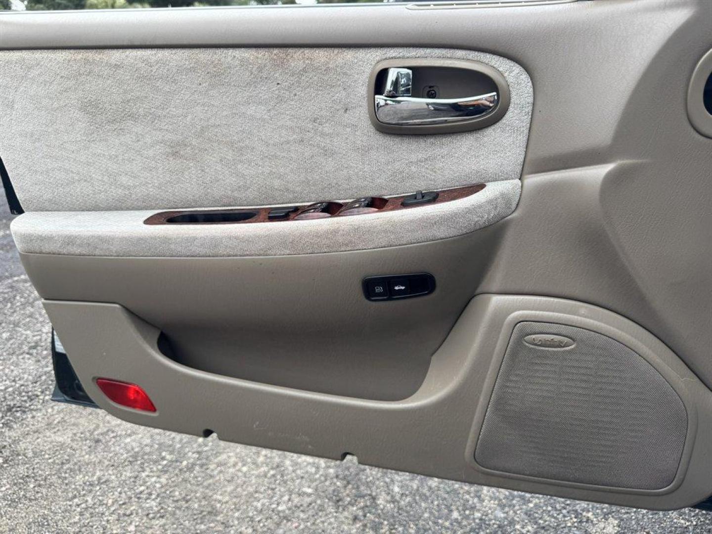 2004 Black /Grey Kia Optima (KNAGD126045) with an 2.4l I-4 MPI Dohc 2.4l engine, Automatic transmission, located at 745 East Steele Rd., West Columbia, SC, 29170, (803) 755-9148, 33.927212, -81.148483 - Special Internet Price! 2004 Kia Optima with AM/FM radio, Cruise control, Sunroof, Cloth interior, Powered windows, Powered door locks, Plus more! - Photo#20