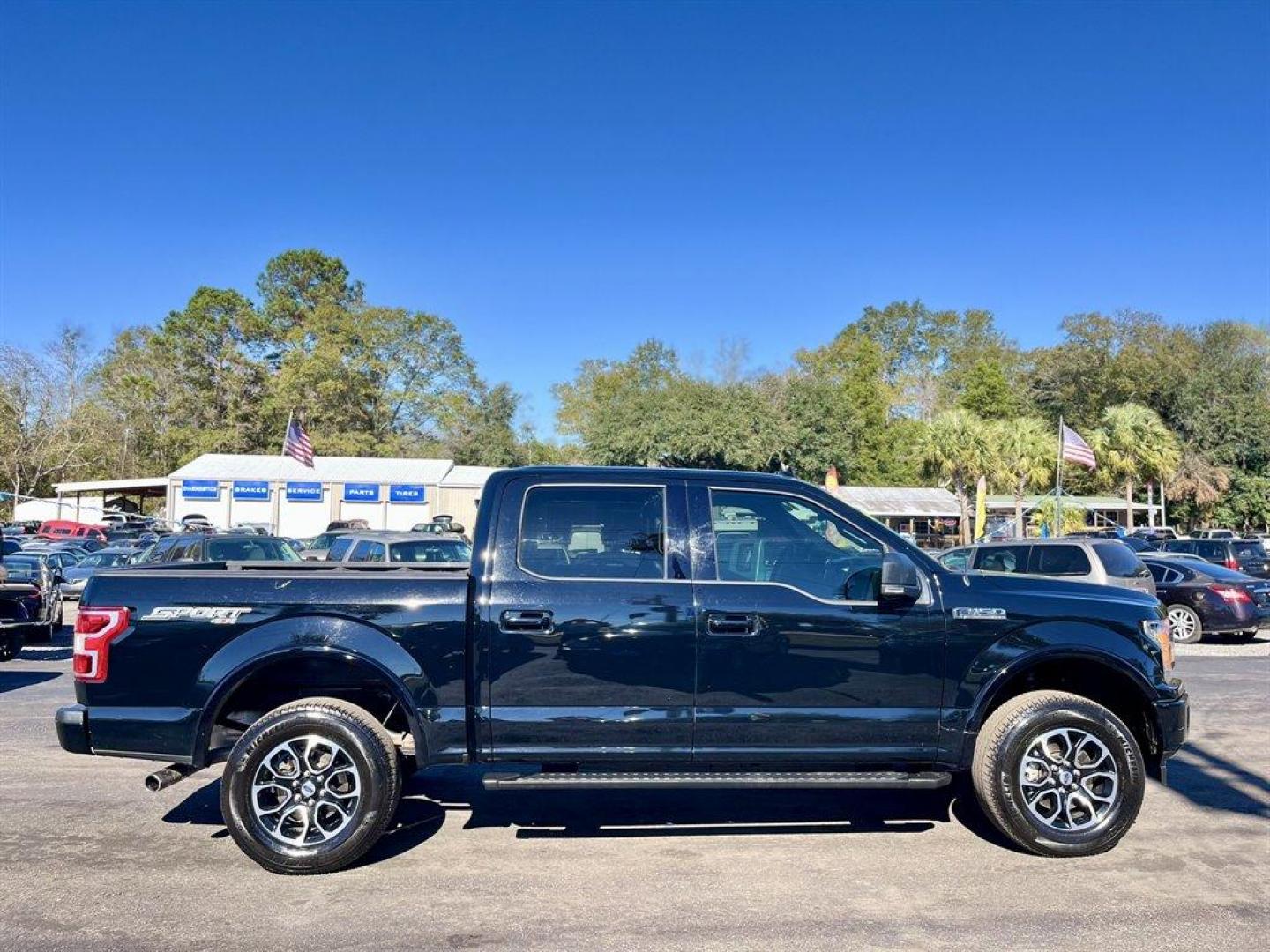 2018 Black /Black Ford F150 (1FTEW1EP6JF) with an 2.7l V6 DI T/C Ecoboost 2 engine, Automatic transmission, located at 745 East Steele Rd., West Columbia, SC, 29170, (803) 755-9148, 33.927212, -81.148483 - Photo#5