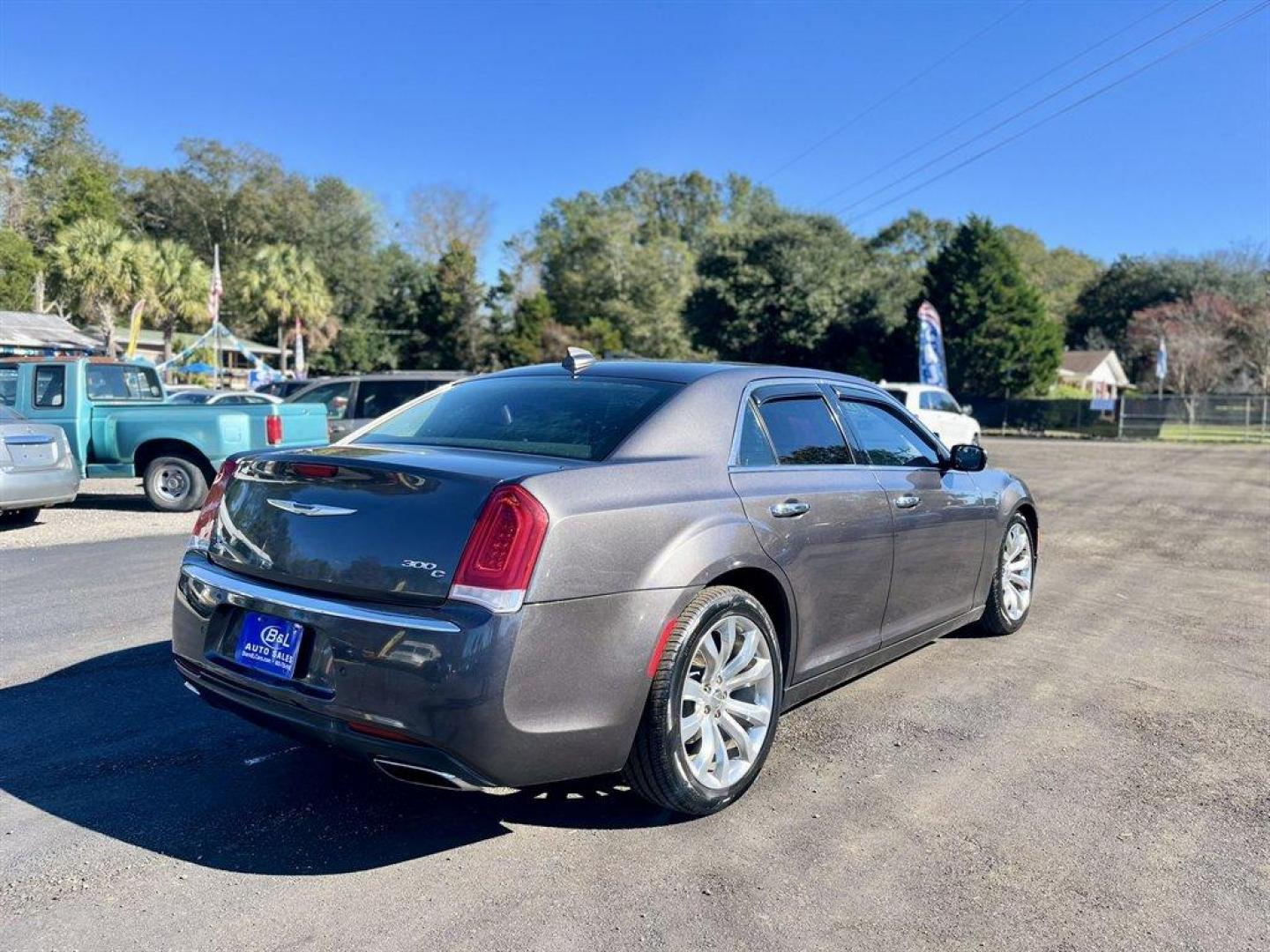 2017 Grey /Black Chrysler 300 (2C3CCAEG5HH) with an 3.6l V6 MPI Dohc VVT Flex engine, Automatic transmission, located at 745 East Steele Rd., West Columbia, SC, 29170, (803) 755-9148, 33.927212, -81.148483 - Special Internet Price! 2017 Chrysler 300 with AM/FM radio, Bluetooth, Backup camera, Navigation, Cruise control, Keyless entry, Manual air, Push to start, Panoramic sunroof, Leather interior, Powered front seats, Heated seats, Powered windows, Powered door locks, Plus more! - Photo#4