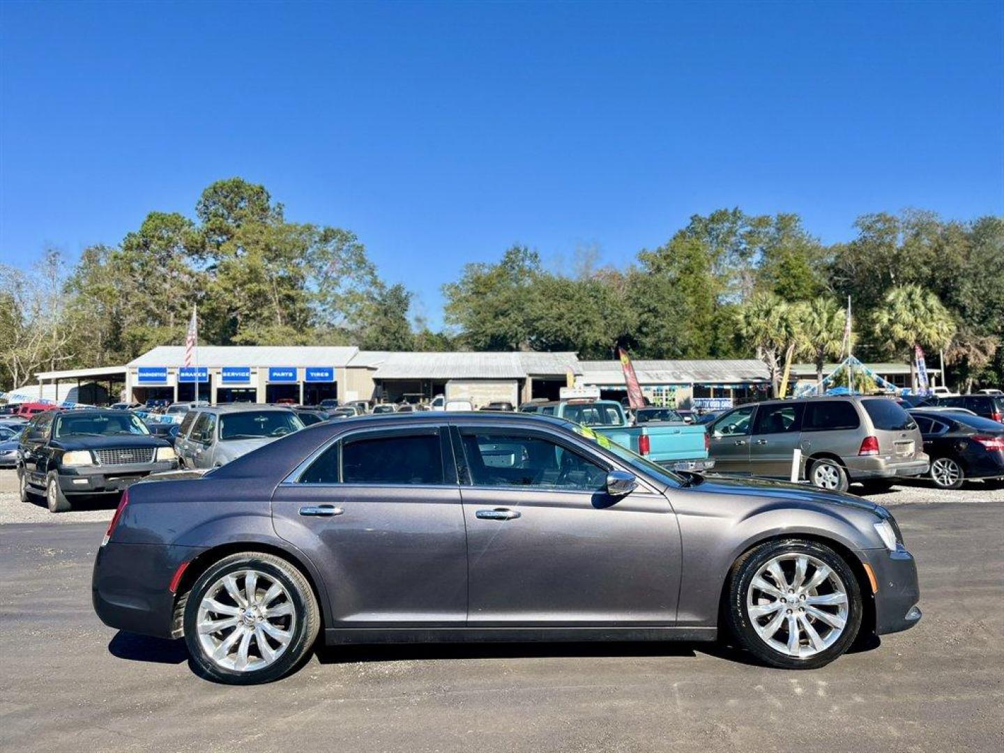 2017 Grey /Black Chrysler 300 (2C3CCAEG5HH) with an 3.6l V6 MPI Dohc VVT Flex engine, Automatic transmission, located at 745 East Steele Rd., West Columbia, SC, 29170, (803) 755-9148, 33.927212, -81.148483 - Special Internet Price! 2017 Chrysler 300 with AM/FM radio, Bluetooth, Backup camera, Navigation, Cruise control, Keyless entry, Manual air, Push to start, Panoramic sunroof, Leather interior, Powered front seats, Heated seats, Powered windows, Powered door locks, Plus more! - Photo#5