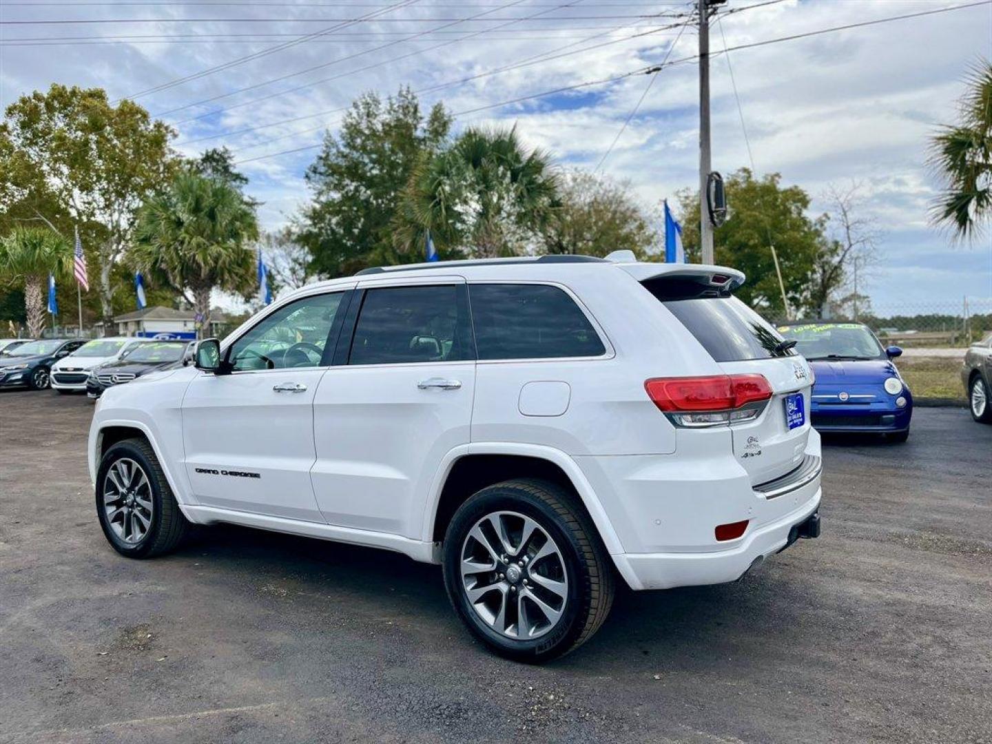 2017 White /Grey Jeep Grand Cherokee (1C4RJFCG1HC) with an 3.6l V6 MPI Dohc VVT Flex engine, Automatic transmission, located at 745 East Steele Rd., West Columbia, SC, 29170, (803) 755-9148, 33.927212, -81.148483 - Special Internet Price! 2017 Jeep Grand Cherokee with AM/FM radio, Backup camera, Navigation, Cruise control, Panoramic sunroof, Leather interior, Powered windows, Powered door locks, Plus more! - Photo#2