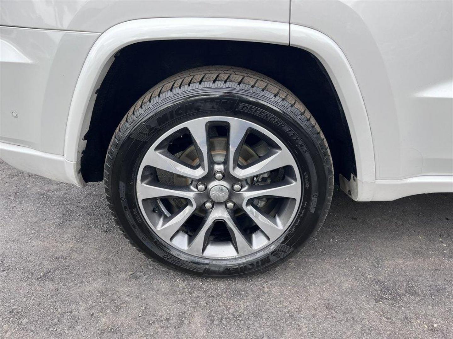 2017 White /Grey Jeep Grand Cherokee (1C4RJFCG1HC) with an 3.6l V6 MPI Dohc VVT Flex engine, Automatic transmission, located at 745 East Steele Rd., West Columbia, SC, 29170, (803) 755-9148, 33.927212, -81.148483 - Special Internet Price! 2017 Jeep Grand Cherokee with AM/FM radio, Backup camera, Navigation, Cruise control, Panoramic sunroof, Leather interior, Powered windows, Powered door locks, Plus more! - Photo#45