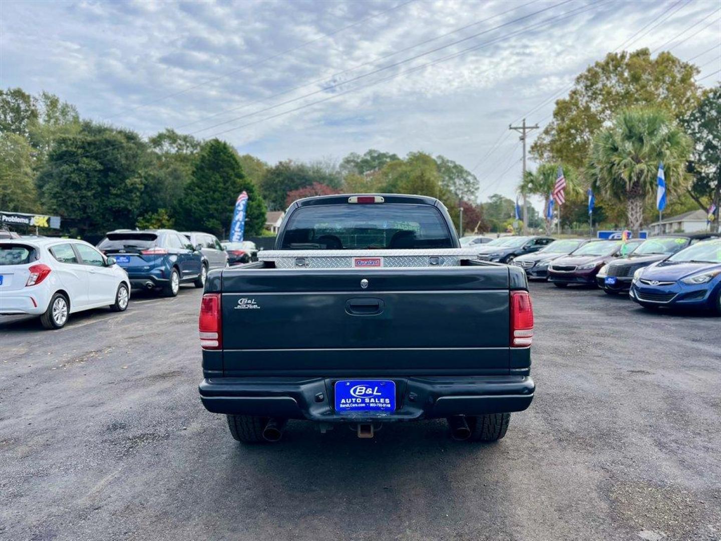 2002 Grey /Grey Dodge Dakota (1B7HG38N92S) with an 4.7l V8 MPI 4.7l engine, Automatic transmission, located at 745 East Steele Rd., West Columbia, SC, 29170, (803) 755-9148, 33.927212, -81.148483 - Special Internet Price! 2002 Dodge Dakota with AM/FM stereo, Cruise control, Manual air conditioning, Cloth interior, Front 40/20/40 split bench, Powered windows, Powered door locks, Plus more! - Photo#3