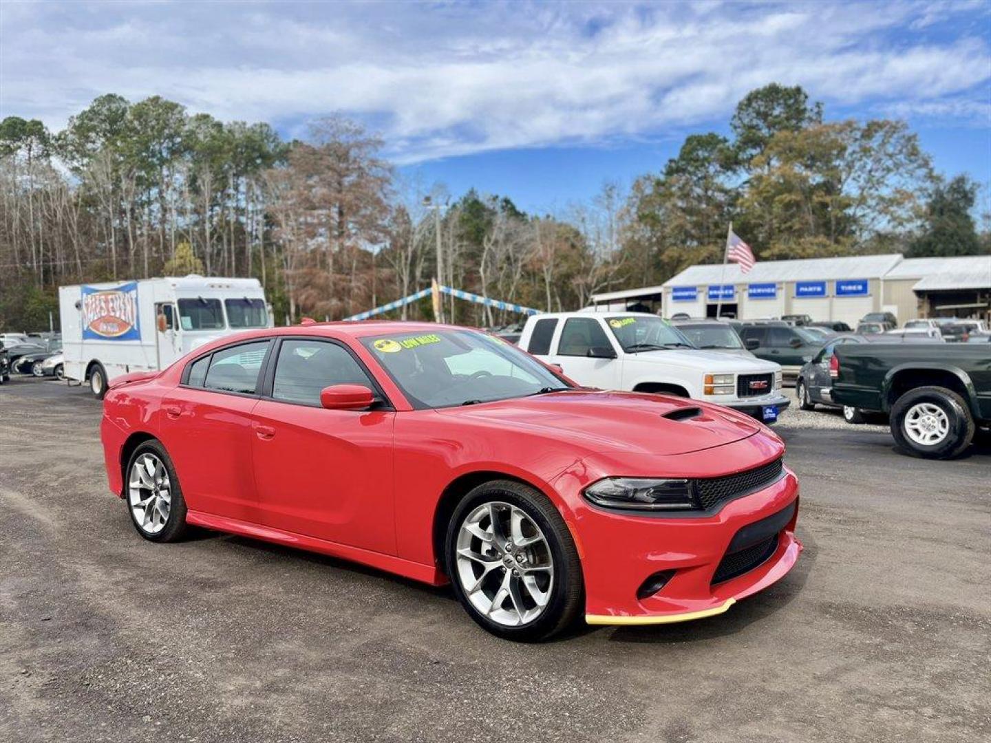 2022 Red /Black Dodge Charger (2C3CDXHG9NH) with an 3.6l V6 Smpi Dohc VVT 3.6 engine, Automatic transmission, located at 745 East Steele Rd., West Columbia, SC, 29170, (803) 755-9148, 33.927212, -81.148483 - Special Internet Price! 2022 Dodge Charger GT with AM/FM radio, Bluetooth, Backup camera, Push to start, Keyless entry, Manual air conditioning, Cloth interior, Powered windows, Powered door locks, Plus more! - Photo#4