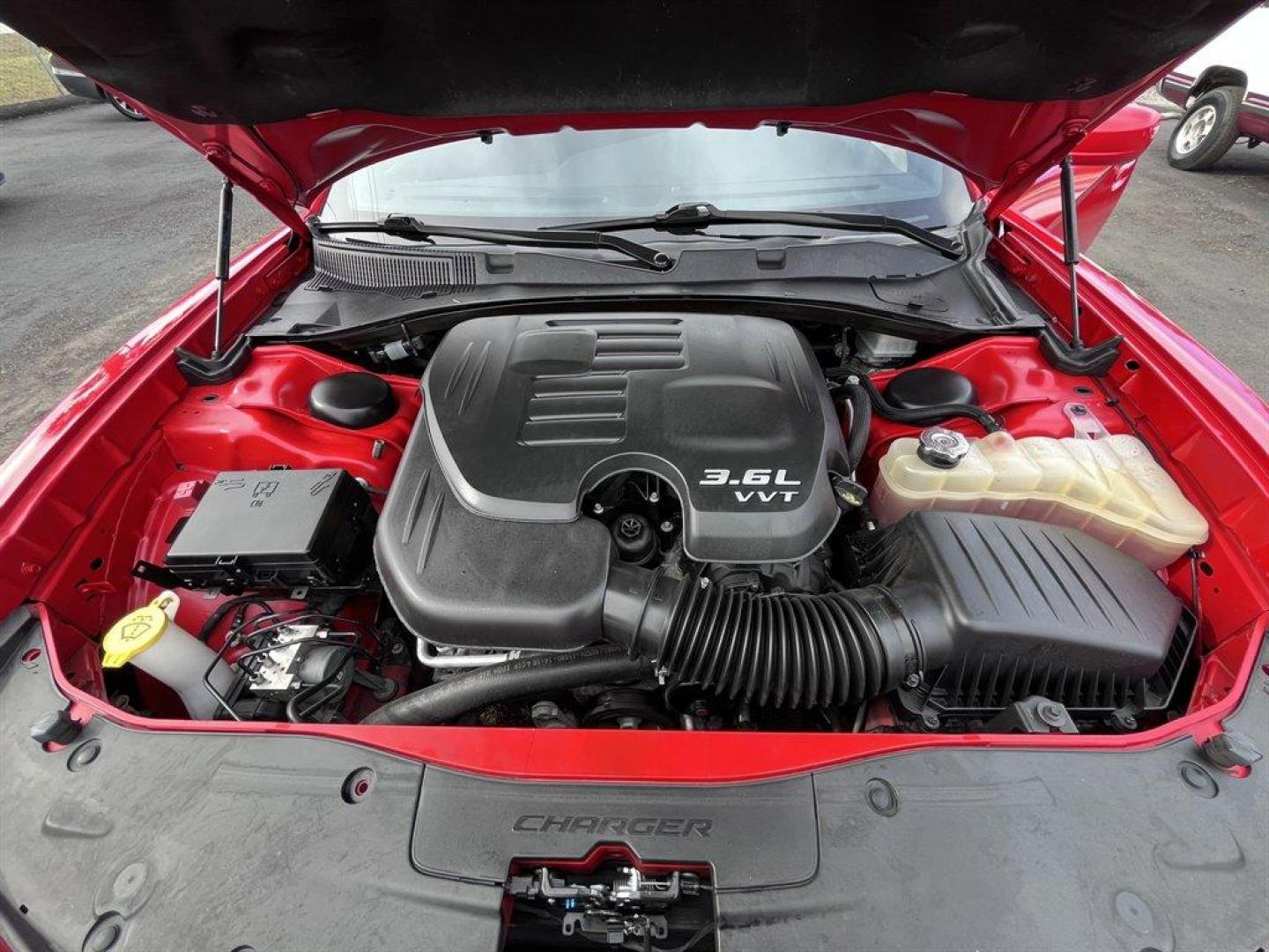 2022 Red /Black Dodge Charger (2C3CDXHG9NH) with an 3.6l V6 Smpi Dohc VVT 3.6 engine, Automatic transmission, located at 745 East Steele Rd., West Columbia, SC, 29170, (803) 755-9148, 33.927212, -81.148483 - Special Internet Price! 2022 Dodge Charger GT with AM/FM radio, Bluetooth, Backup camera, Push to start, Keyless entry, Manual air conditioning, Cloth interior, Powered windows, Powered door locks, Plus more! - Photo#30