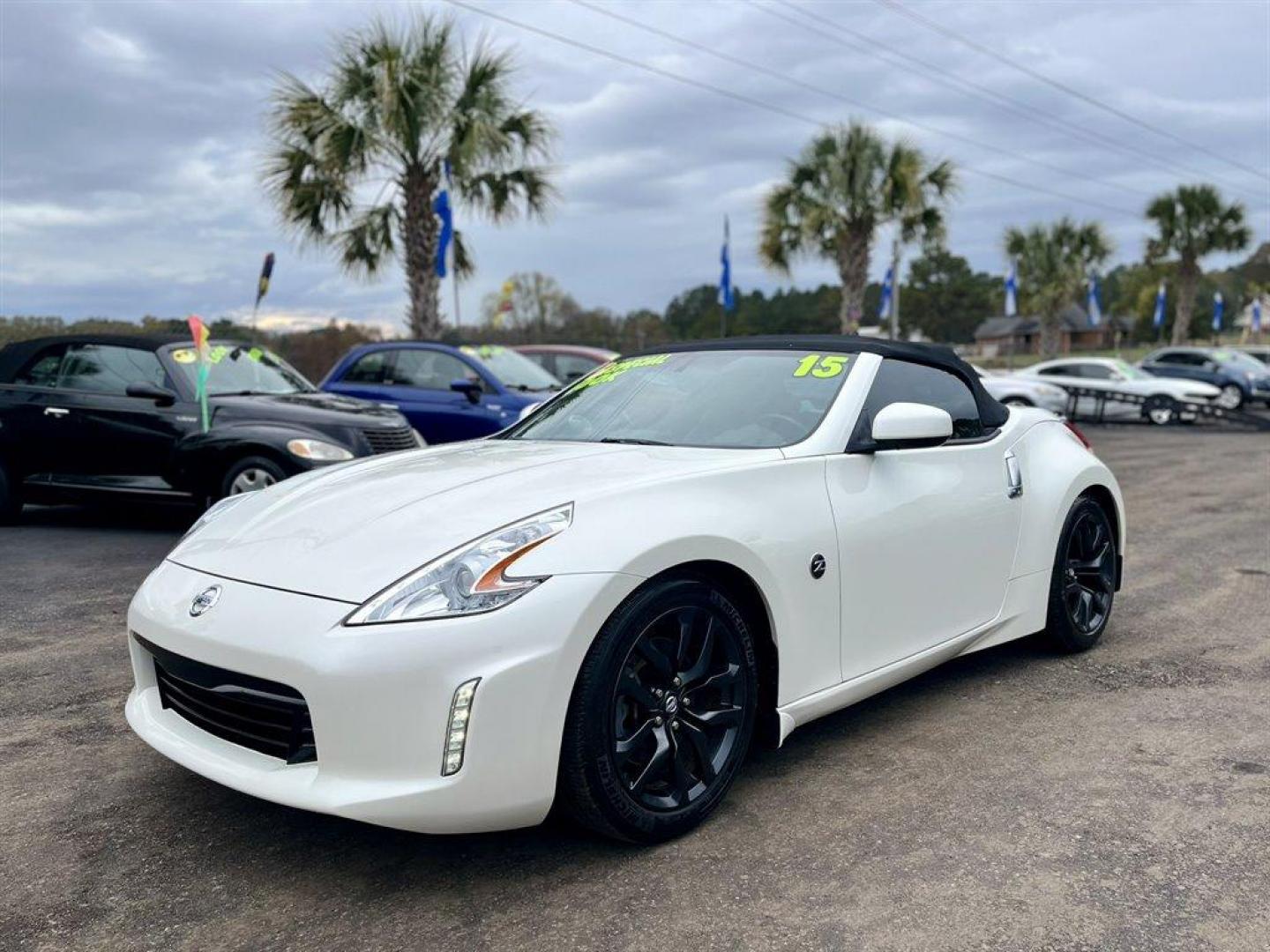 2015 White /Grey Nissan 370z (JN1AZ4FH6FM) with an 3.7l V6 SFI Dohc Cvtcs 3. engine, Automatic transmission, located at 745 East Steele Rd., West Columbia, SC, 29170, (803) 755-9148, 33.927212, -81.148483 - Special Internet Price! 2015 Nissan 370z with convertible top, AM/FM radio, Cruise control, Heated seats, Backup camera, Keyless entry, Powered windows, Powered door locks, Plus more! - Photo#0