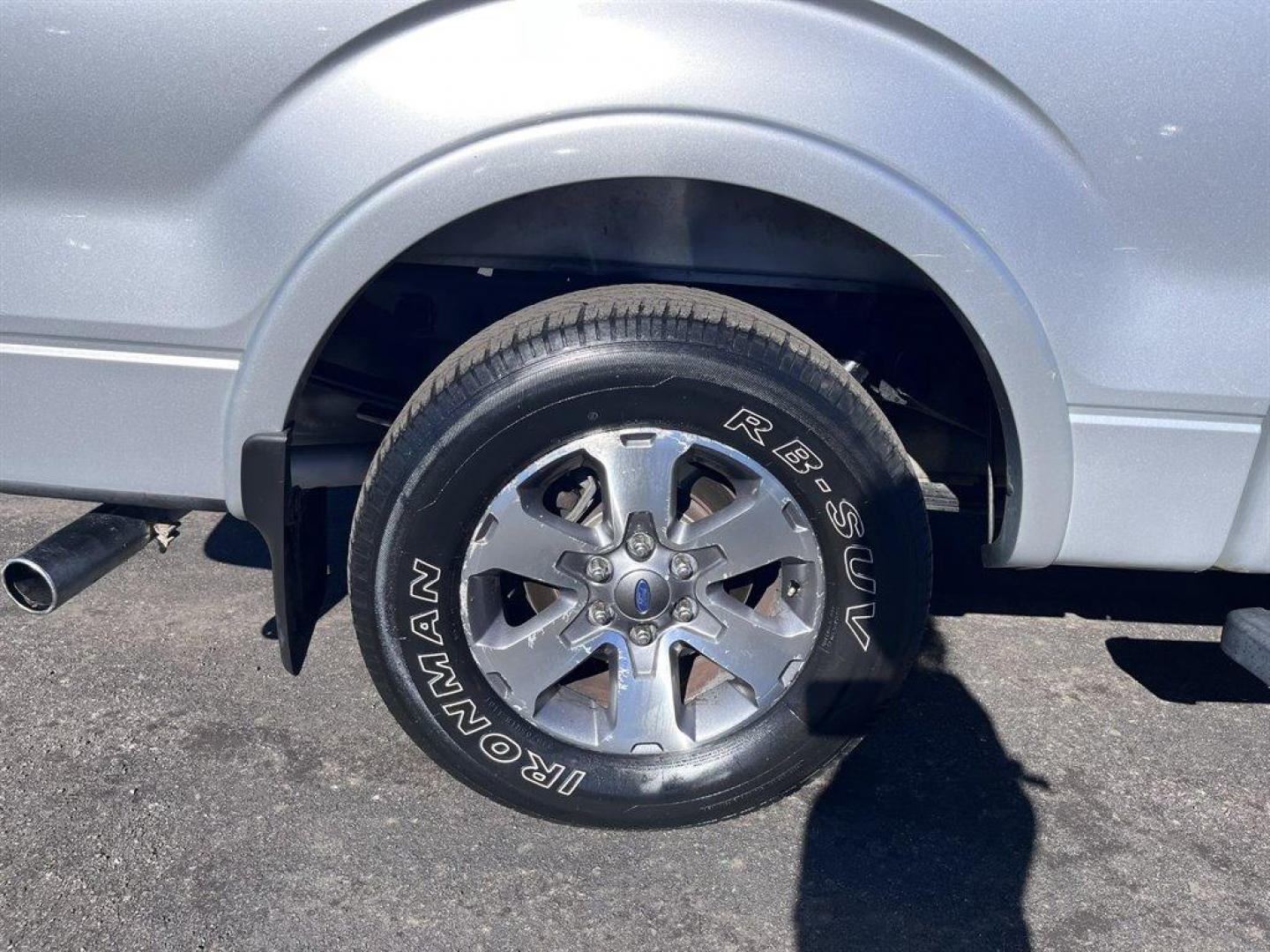 2013 Silver /Black Ford F150 (1FTFW1CT0DF) with an 3.5l V6 DI T/C Ecoboost 3 engine, Automatic transmission, located at 745 East Steele Rd., West Columbia, SC, 29170, (803) 755-9148, 33.927212, -81.148483 - Special Internet Price! 2013 Ford F150 with AM/FM radio, Bluetooth, Navigation, Backup camera, Cruise control, Leather interior, Powered front seats, Sunroof, Powered windows, Powered door locks, Plus more! - Photo#46