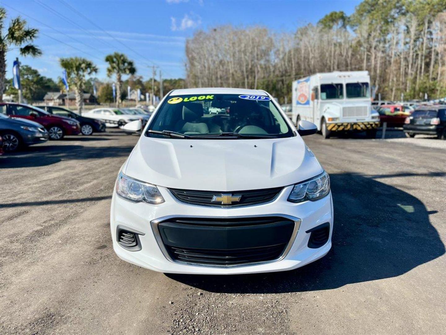 2019 Chevrolet Sonic 1FL photo 8