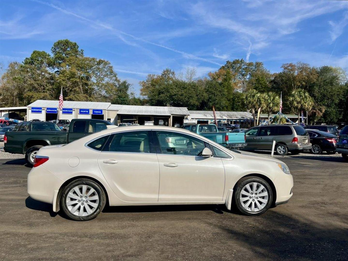 2016 White /Tan Buick Verano (1G4PP5SK6G4) with an 2.4l I-4 DI Dohc 2.4l engine, Automatic transmission, located at 745 East Steele Rd., West Columbia, SC, 29170, (803) 755-9148, 33.927212, -81.148483 - Special Internet Price! 2016 Buick Verano with AM/FM radio, Backup camera, Cruise control, Manual air conditioning, Heated front seats, Leather interior, Powered windows, Powered door locks, Plus more! - Photo#5