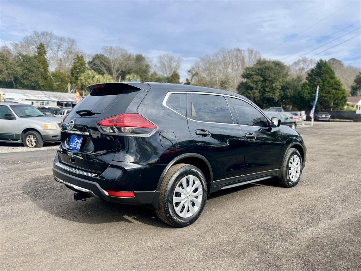 2017 Black /Black Nissan Rogue (KNMAT2MT1HP) with an 2.5l I-4 MPI Dohc 2.5l engine, Automatic transmission, located at 745 East Steele Rd., West Columbia, SC, 29170, (803) 755-9148, 33.927212, -81.148483 - Special Internet Price! 2017 Nissan Rogue with AM/FM radio, Bluetooth, Backup camera, Keyless entry, Manual air conditioning, Cloth interior, Powered widows, Powered door locks, Plus more! - Photo#3