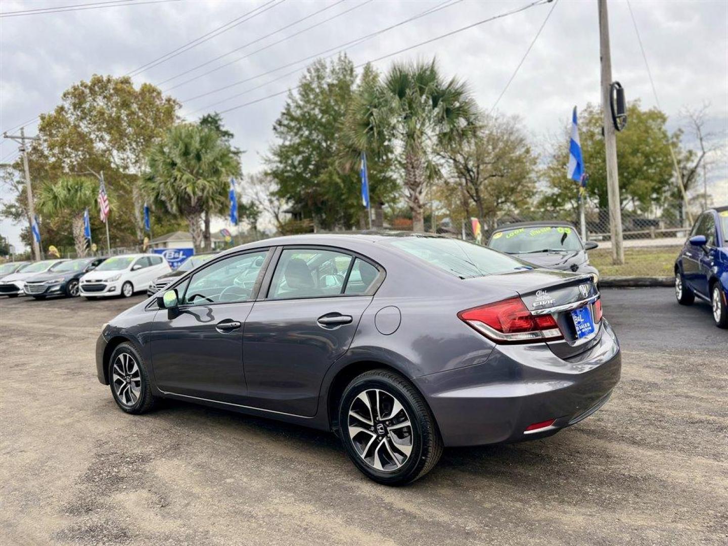 2015 Grey /Black Honda Civic (19XFB2F80FE) with an 1.8l I-4 MPI Sohc 1.8l engine, Automatic transmission, located at 745 East Steele Rd., West Columbia, SC, 29170, (803) 755-9148, 33.927212, -81.148483 - Special Internet Price! 2015 Honda Civic with AM/FM radio, Cruise control, Backup camera, Sunroof, Manual air conditioning, Cloth interior, Keyless entry, Push to start, Powered windows, Powered door locks, Plus more! - Photo#2