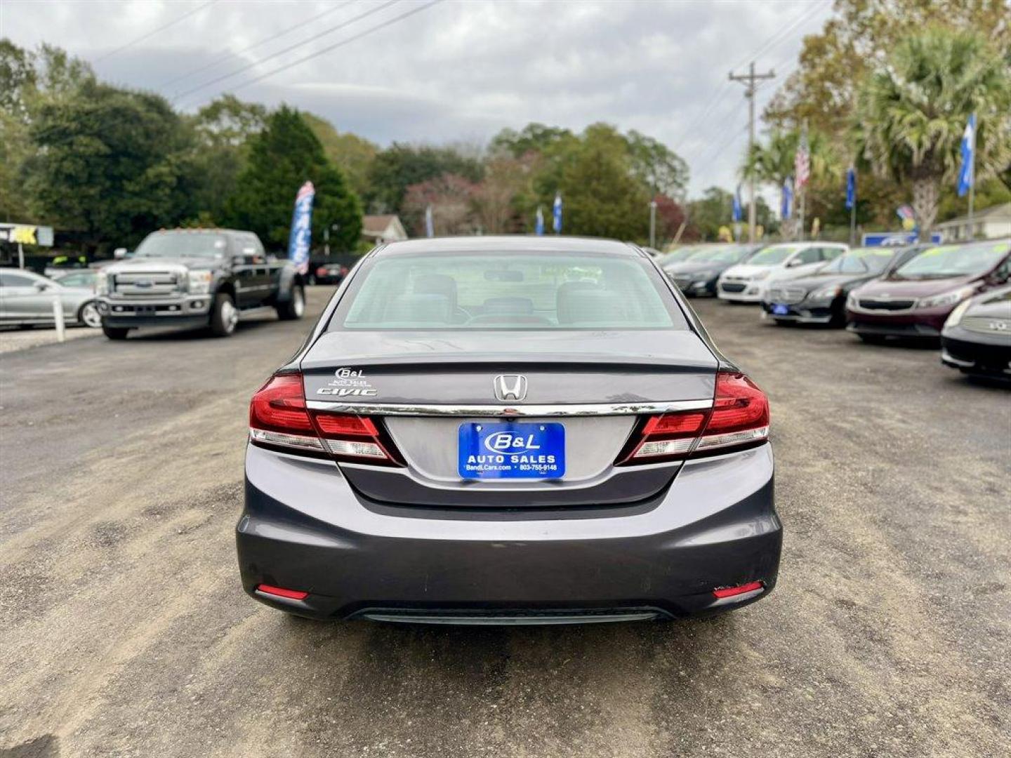 2015 Grey /Black Honda Civic (19XFB2F80FE) with an 1.8l I-4 MPI Sohc 1.8l engine, Automatic transmission, located at 745 East Steele Rd., West Columbia, SC, 29170, (803) 755-9148, 33.927212, -81.148483 - Special Internet Price! 2015 Honda Civic with AM/FM radio, Cruise control, Backup camera, Sunroof, Manual air conditioning, Cloth interior, Keyless entry, Push to start, Powered windows, Powered door locks, Plus more! - Photo#3