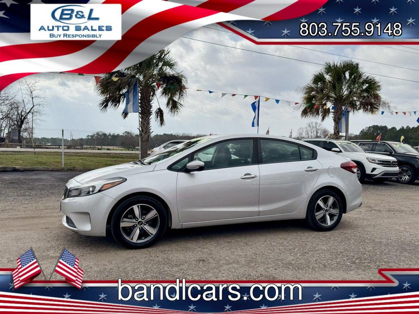 2018 Grey /Grey Kia Forte (3KPFL4A72JE) with an 2.0l I-4 MPI Dohc 2.0l engine, Automatic transmission, located at 745 East Steele Rd., West Columbia, SC, 29170, (803) 755-9148, 33.927212, -81.148483 - Photo#0