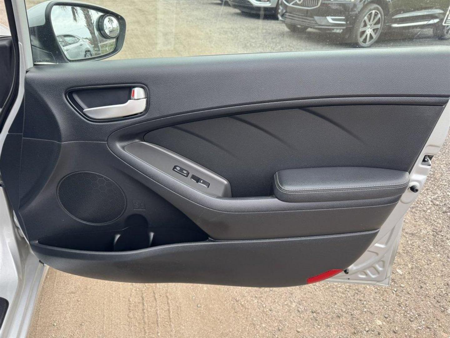 2018 Grey /Grey Kia Forte (3KPFL4A72JE) with an 2.0l I-4 MPI Dohc 2.0l engine, Automatic transmission, located at 745 East Steele Rd., West Columbia, SC, 29170, (803) 755-9148, 33.927212, -81.148483 - Photo#23