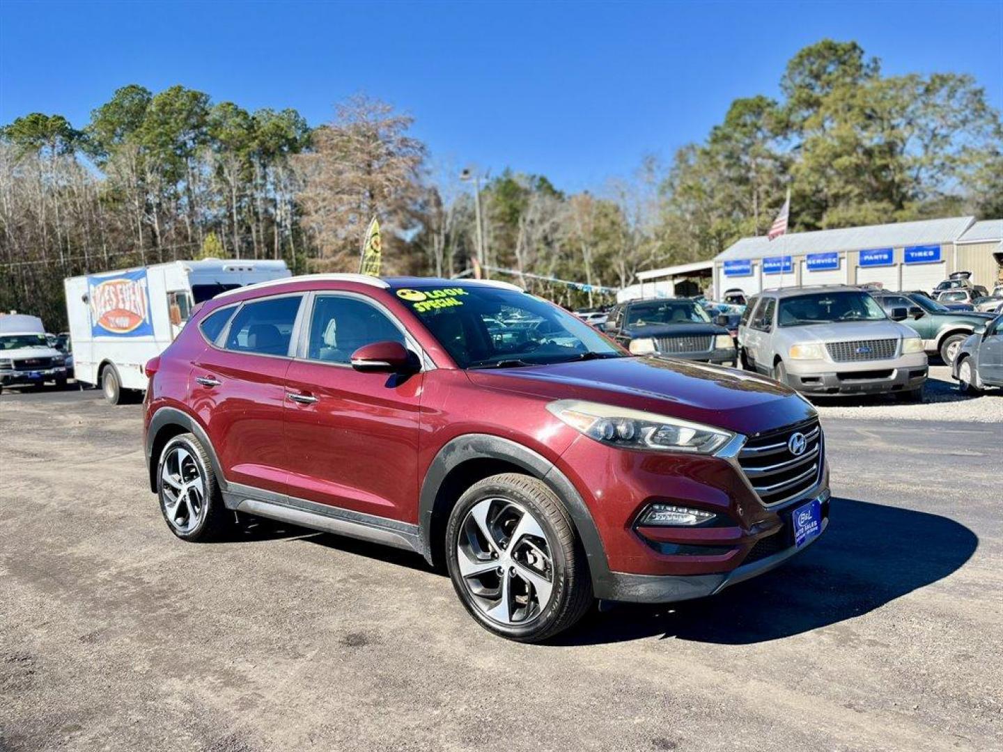 2016 Red /Tan Hyundai Tucson (KM8J3CA25GU) with an 1.6l I-4 DI Dohc Cvvt T/C engine, Automatic transmission, located at 745 East Steele Rd., West Columbia, SC, 29170, (803) 755-9148, 33.927212, -81.148483 - Special Internet Price! 2016 Hyundai Tucson with AM/FM radio, Bluetooth, Backup camera, Navigation, Cruise control, Keyless entry, Leather interior, Heated front seats, Powered front seats, Powered windows, Powered door locks, Plus more! - Photo#6