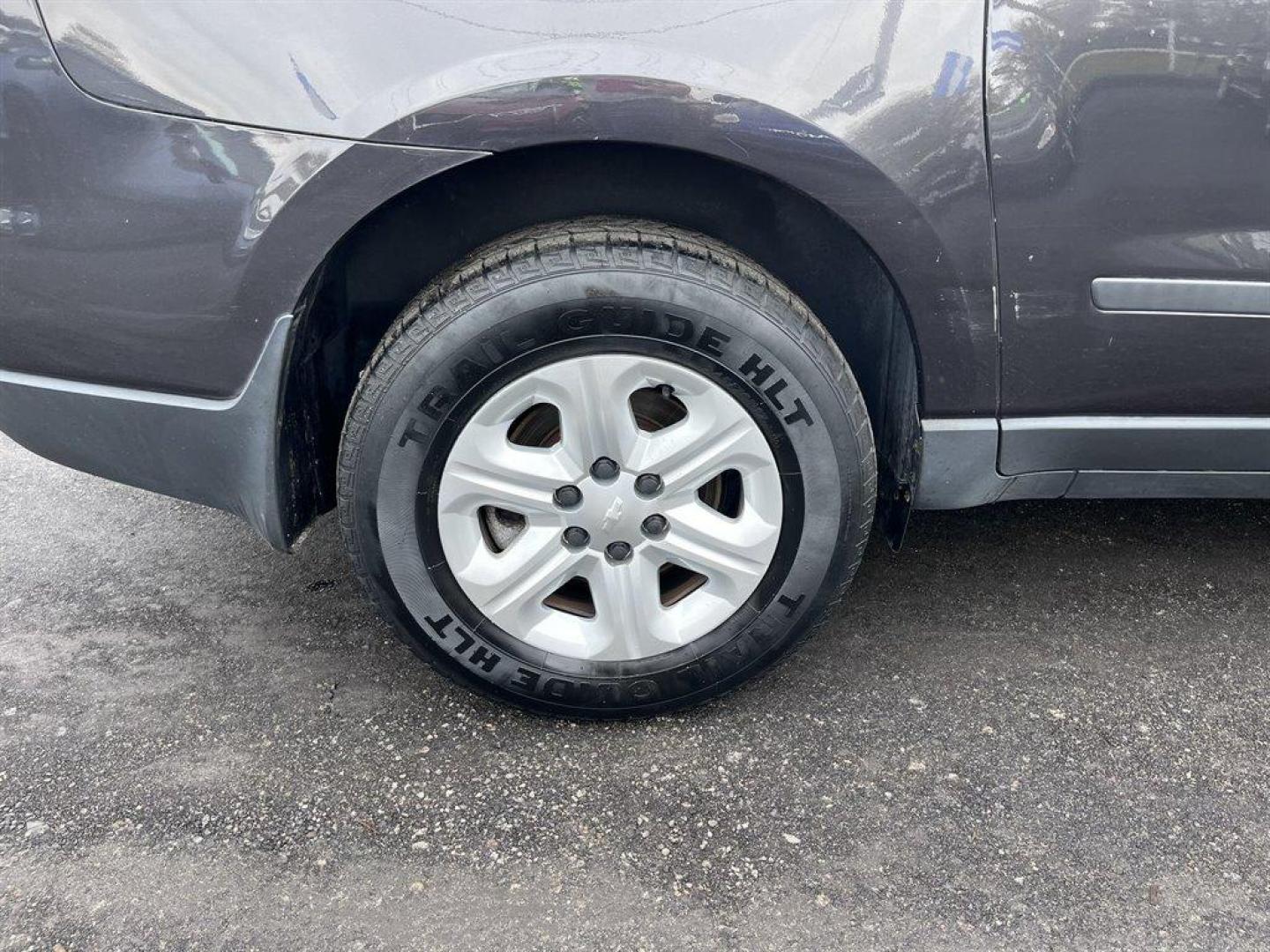 2016 Grey /Grey Chevrolet Traverse (1GNKVFKD0GJ) with an 3.6l V6 DI Dohc 3.6l engine, Automatic transmission, located at 745 East Steele Rd., West Columbia, SC, 29170, (803) 755-9148, 33.927212, -81.148483 - Photo#34