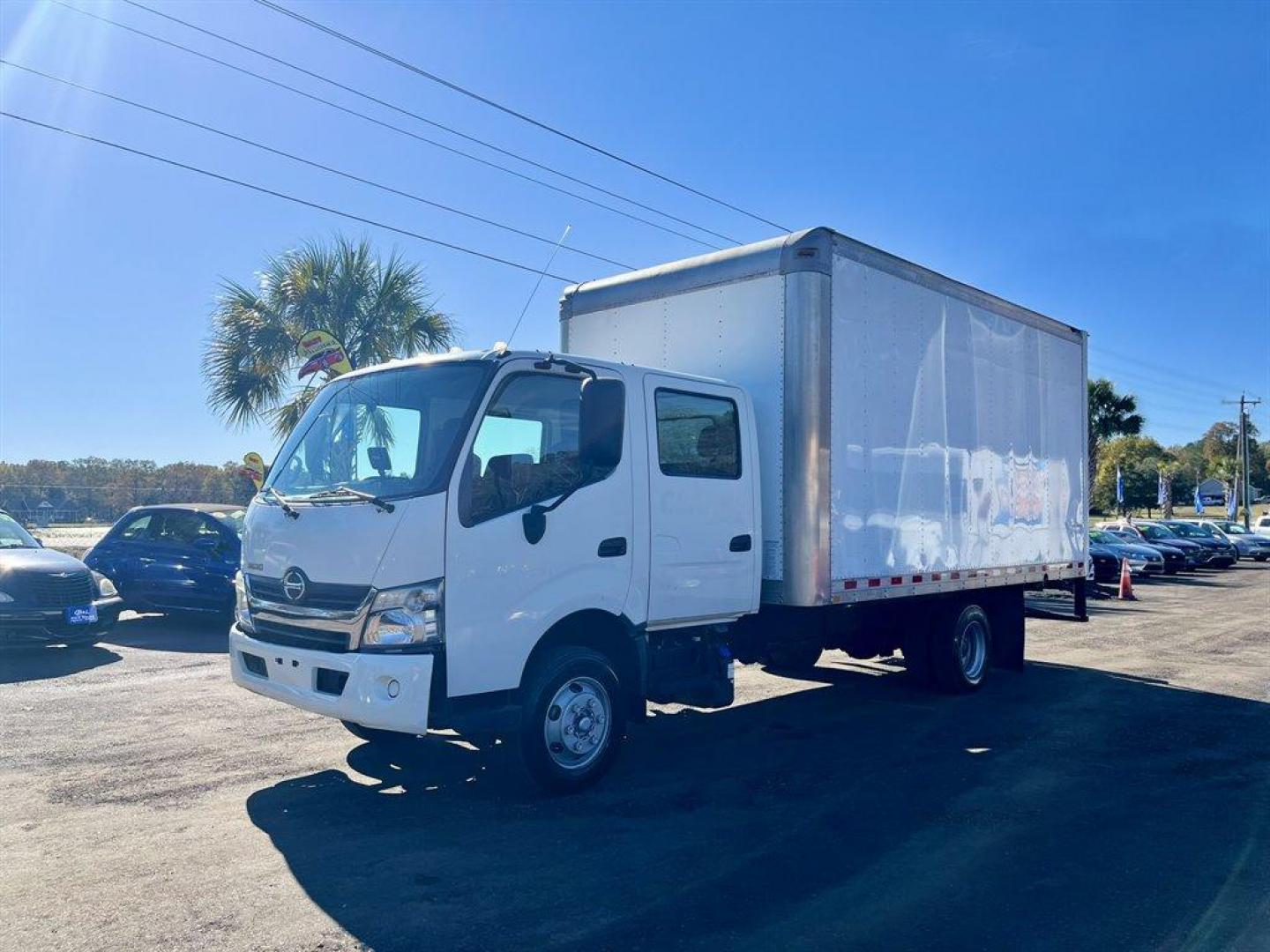 2016 White /Blue Hino 155 (JHHPDM1H5GK) with an 5.0l Turbo/ 312 CID engine, Auto transmission, located at 745 East Steele Rd., West Columbia, SC, 29170, (803) 755-9148, 33.927212, -81.148483 - Special Internet Price! 2016 HINO 155 - Photo#0