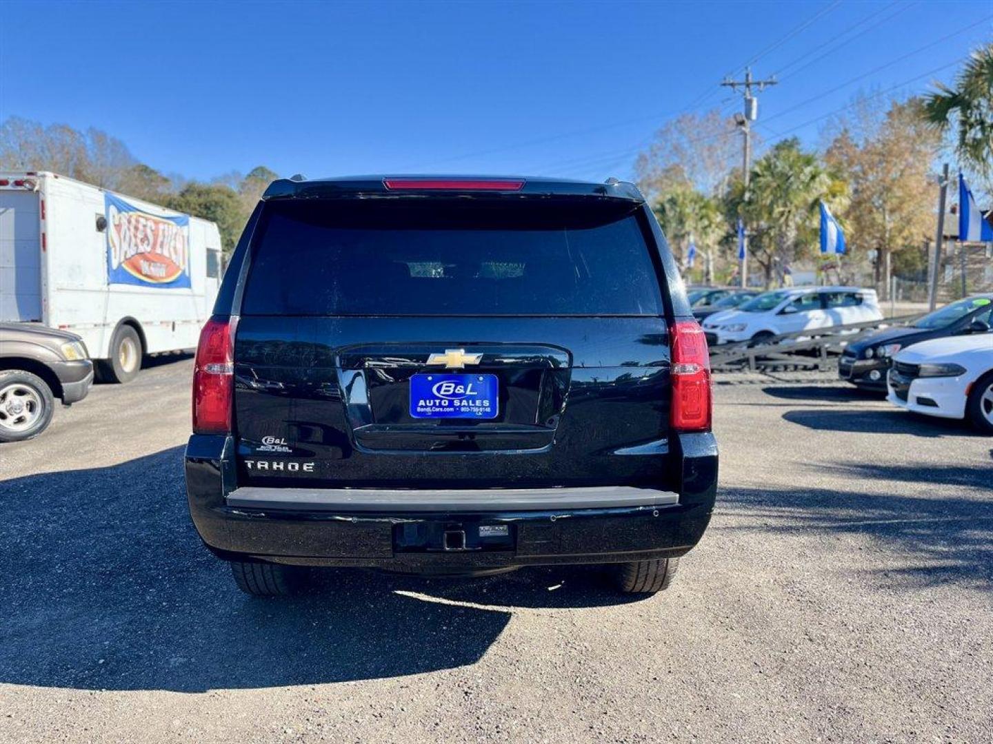 2019 Chevrolet Tahoe LT photo 3