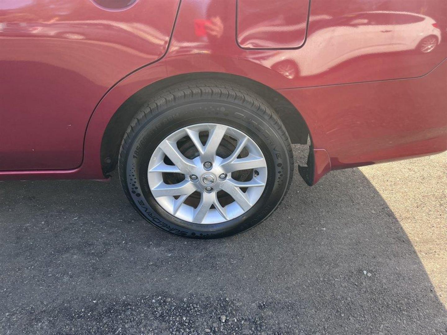 2017 Red /Black Nissan Versa (3N1CN7AP3HL) with an 1.6l I-4 Smpi Dohc Cvtcs engine, Automatic transmission, located at 745 East Steele Rd., West Columbia, SC, 29170, (803) 755-9148, 33.927212, -81.148483 - Special Internet Price! 2017 Nissan Versa with AM/FM radio, Bluetooth, Backup camera, Cruise control, Keyless entry, Cloth interior, Powered windows, Powered door locks, Plus more! - Photo#33