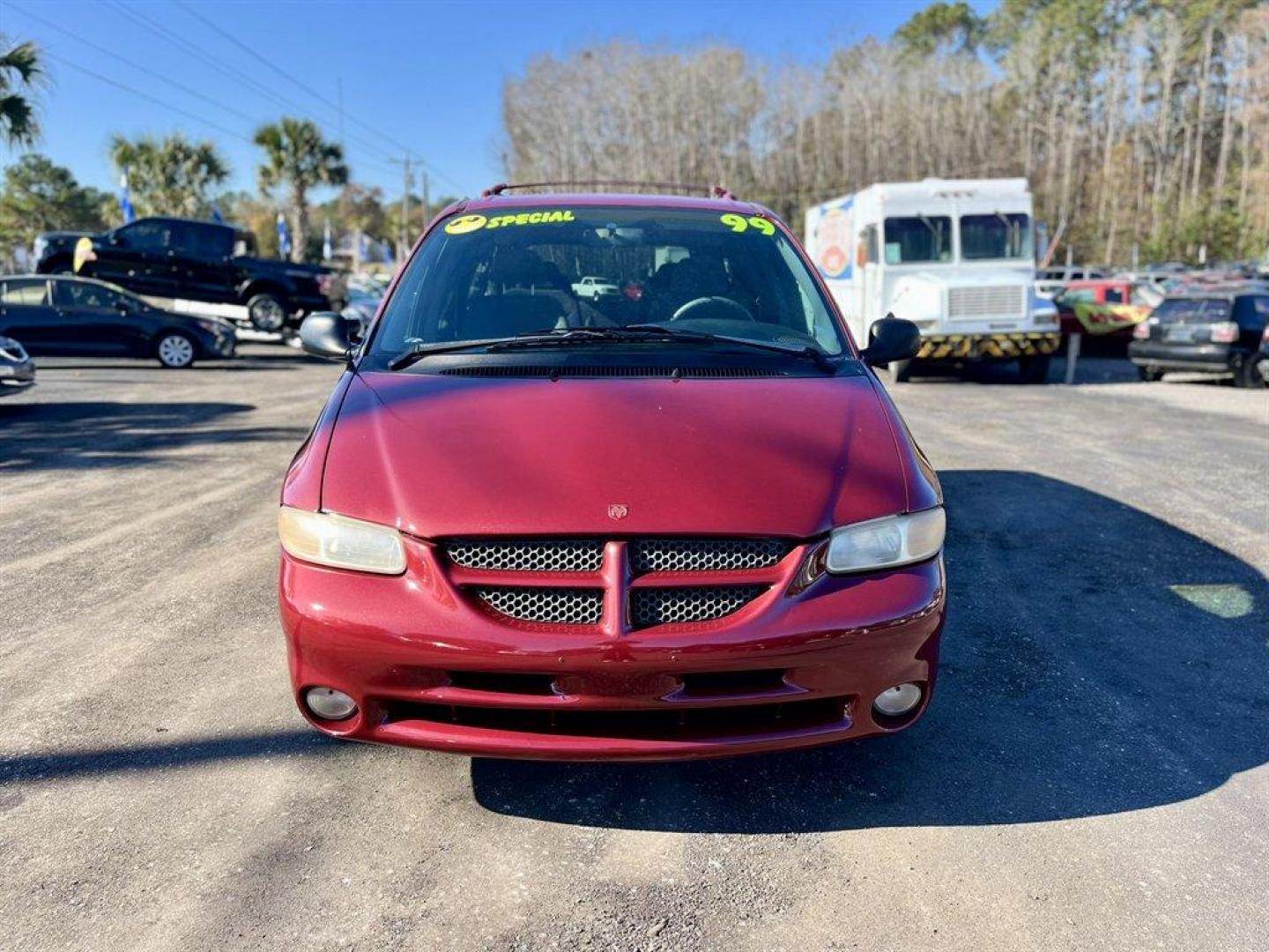 1999 Red /Tan Dodge Grand Caravan (1B4GP44G6XB) with an 3.3l V6 SFI Flex 3.3l engine, Automatic transmission, located at 745 East Steele Rd., West Columbia, SC, 29170, (803) 755-9148, 33.927212, -81.148483 - Special Internet Price! 1999 Dodge Grand Caravan with AM/FM radio, Cruise control, Automatic air conditioning, Cloth interior, Powered windows, Powered door locks, Plus more! - Photo#7