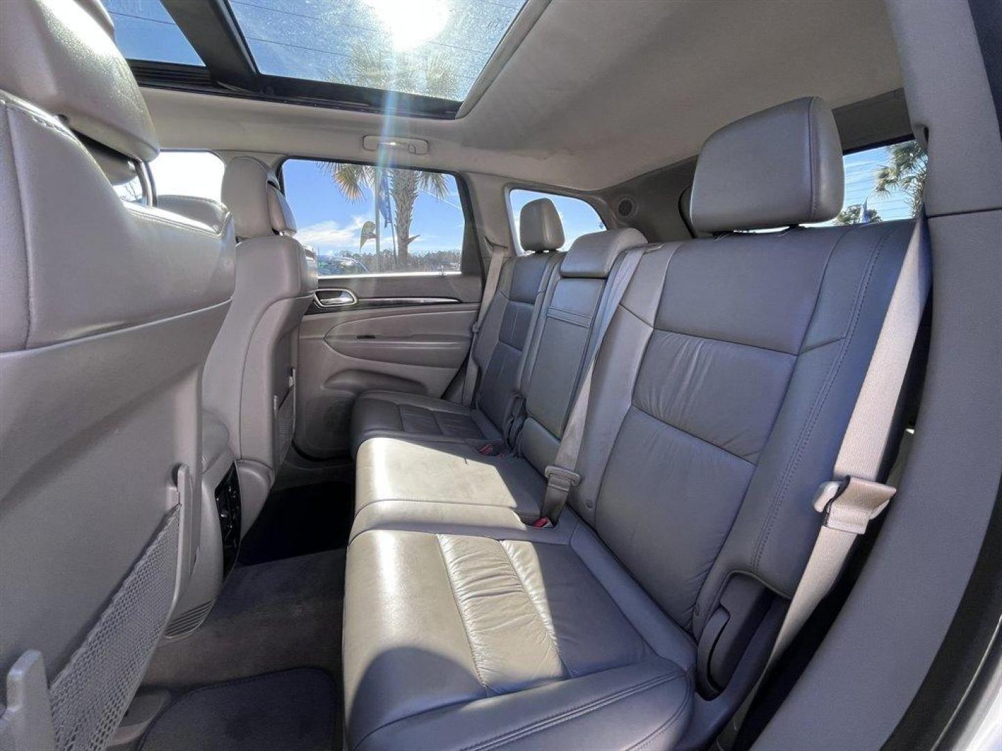 2011 Silver /Taupe Jeep Grand Cherokee (1J4RS4GG1BC) with an 3.6l V6 MPI Dohc VVT Flex engine, Automatic transmission, located at 745 East Steele Rd., West Columbia, SC, 29170, (803) 755-9148, 33.927212, -81.148483 - Special Internet Price! 2011 Jeep Grand Cherokee with AM/FM radio, Backup camera, Cruise control, Panoramic sunroof, Leather interior, Heated seats, Powered windows, Powered door locks, Plus more! - Photo#25